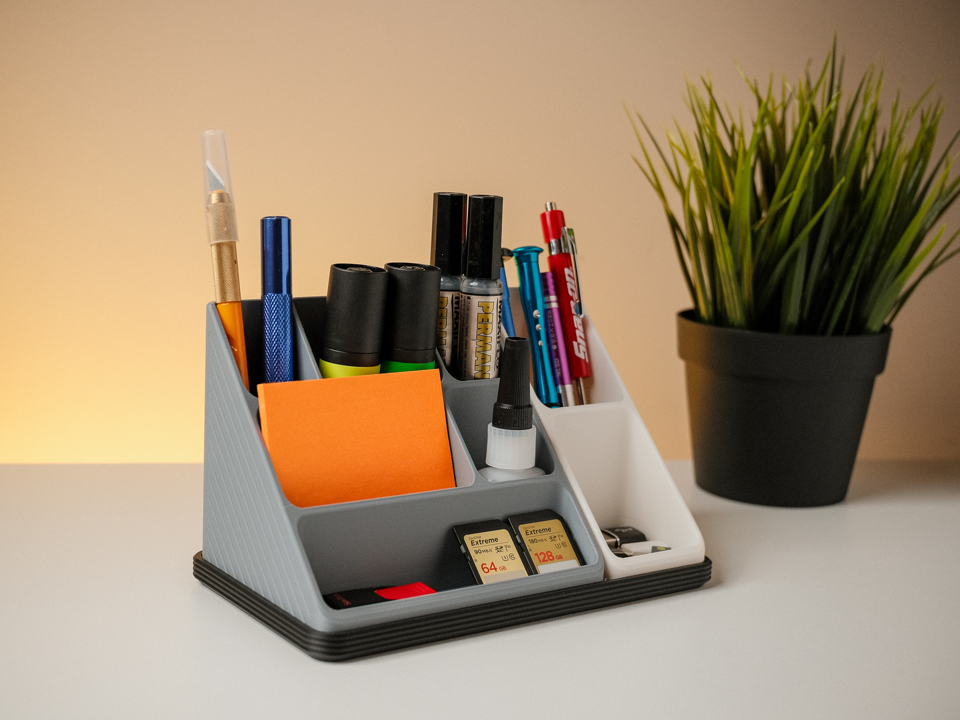 Miniatura 2 do modelo 3D Modular Desk Organizer