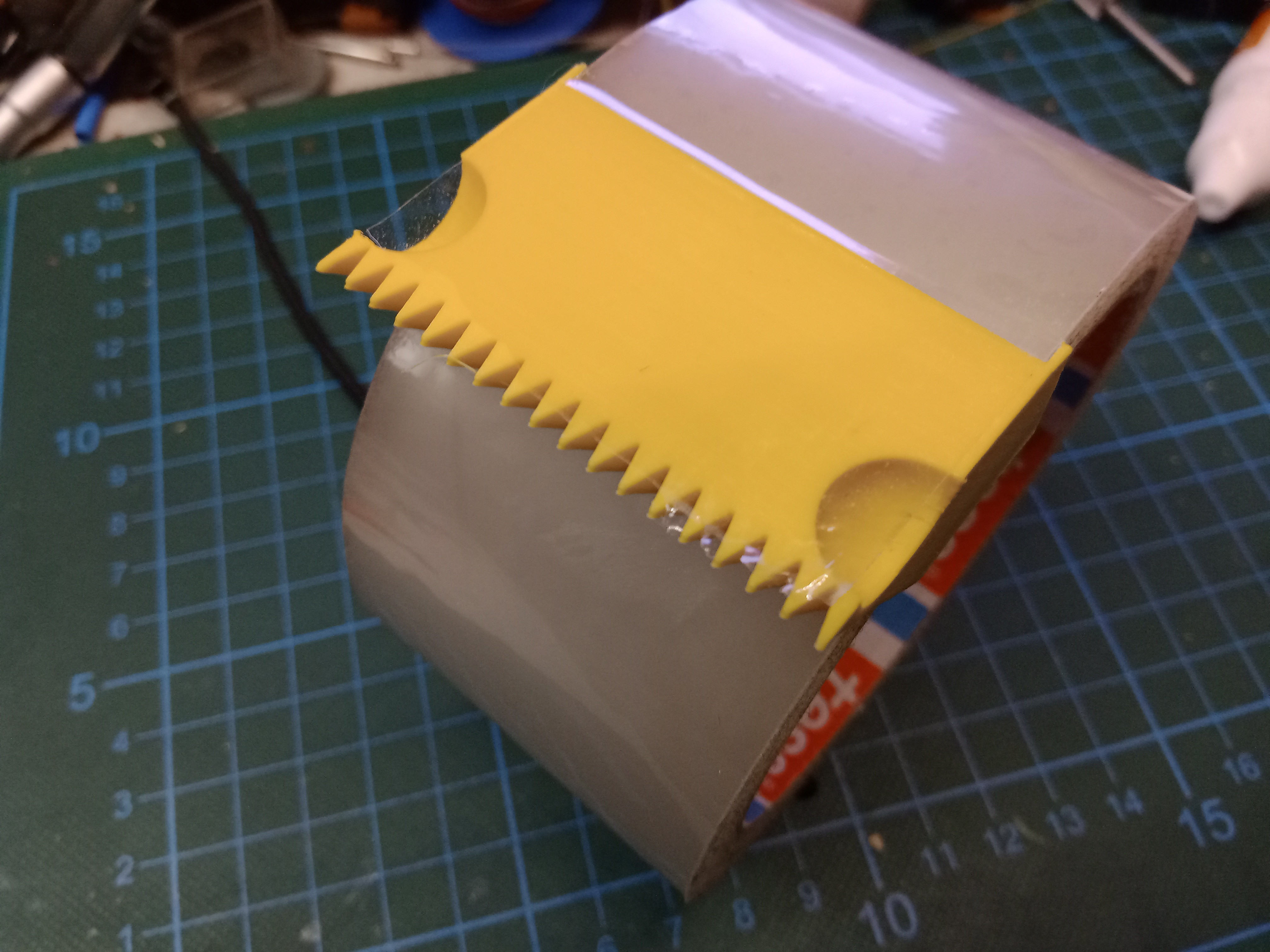 Adhesive tape helper (50mm)