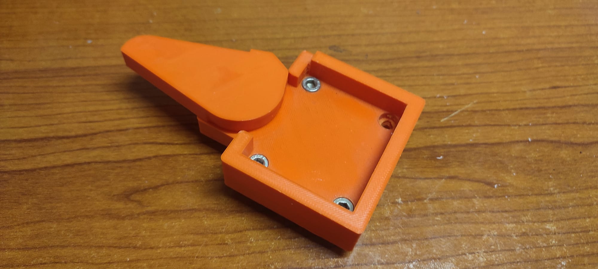 Camera mounting plate with quick release — thumbnail 2