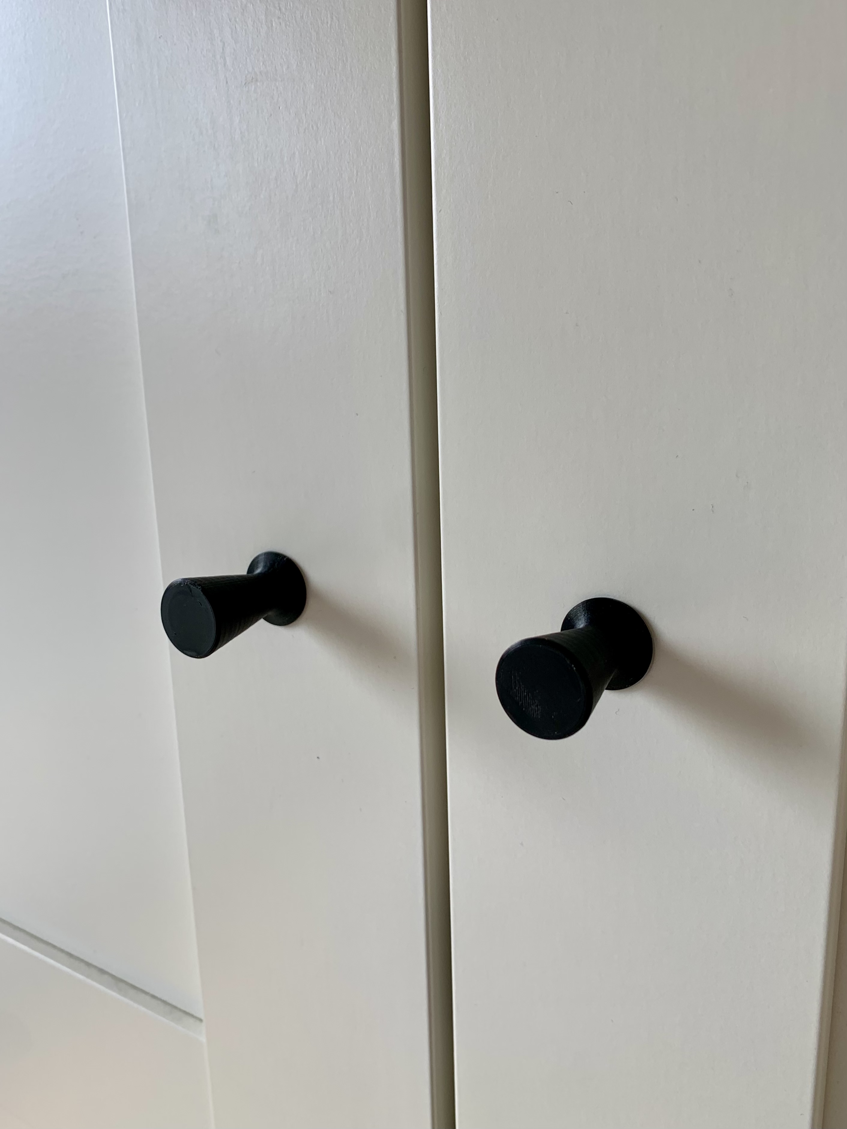 Cabinet knob