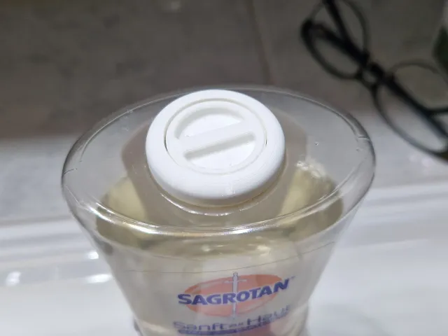 Threaded refill cap for soap dispenser cartridge