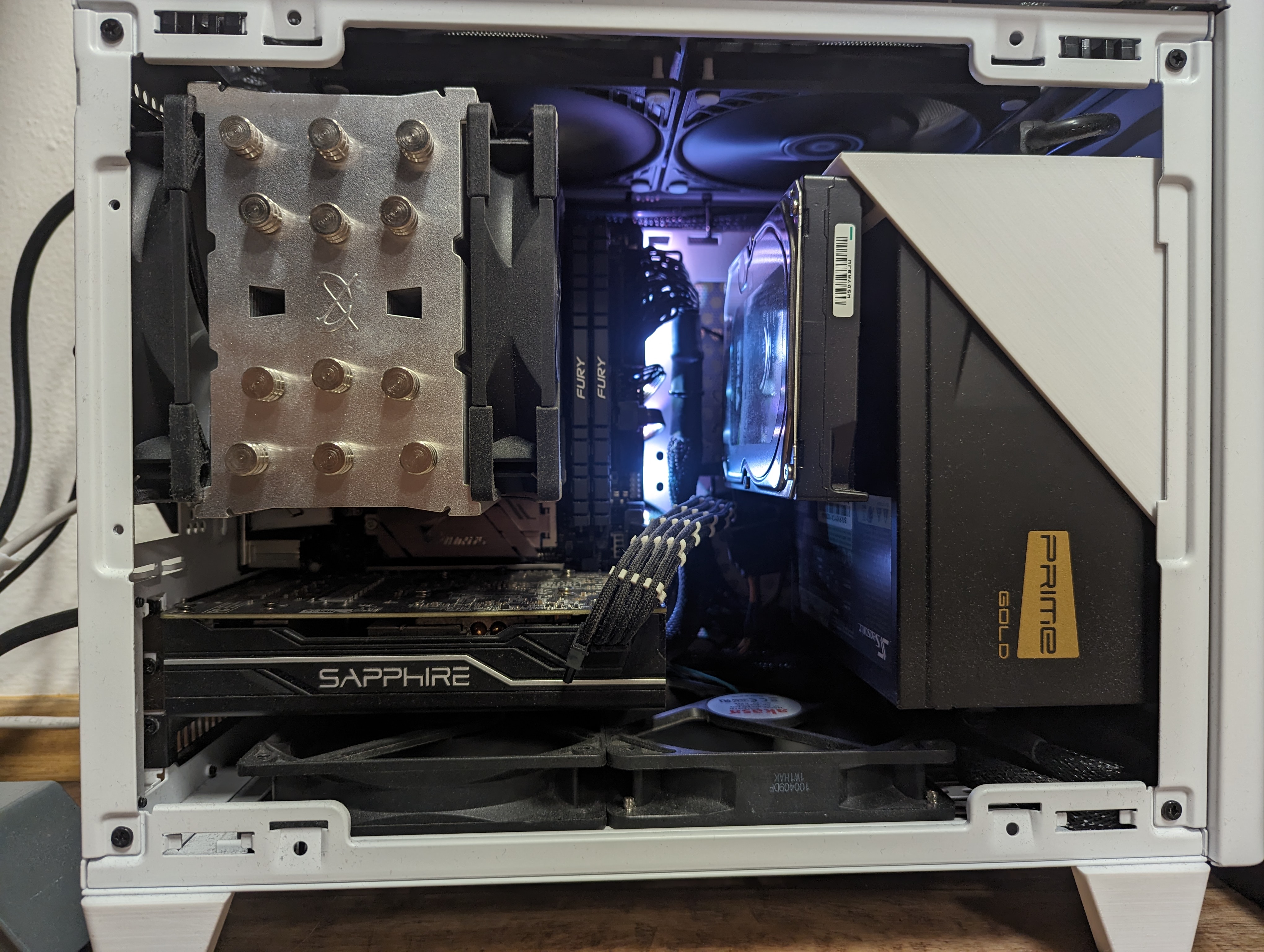 NR200P PSU/HDD mount — thumbnail 2