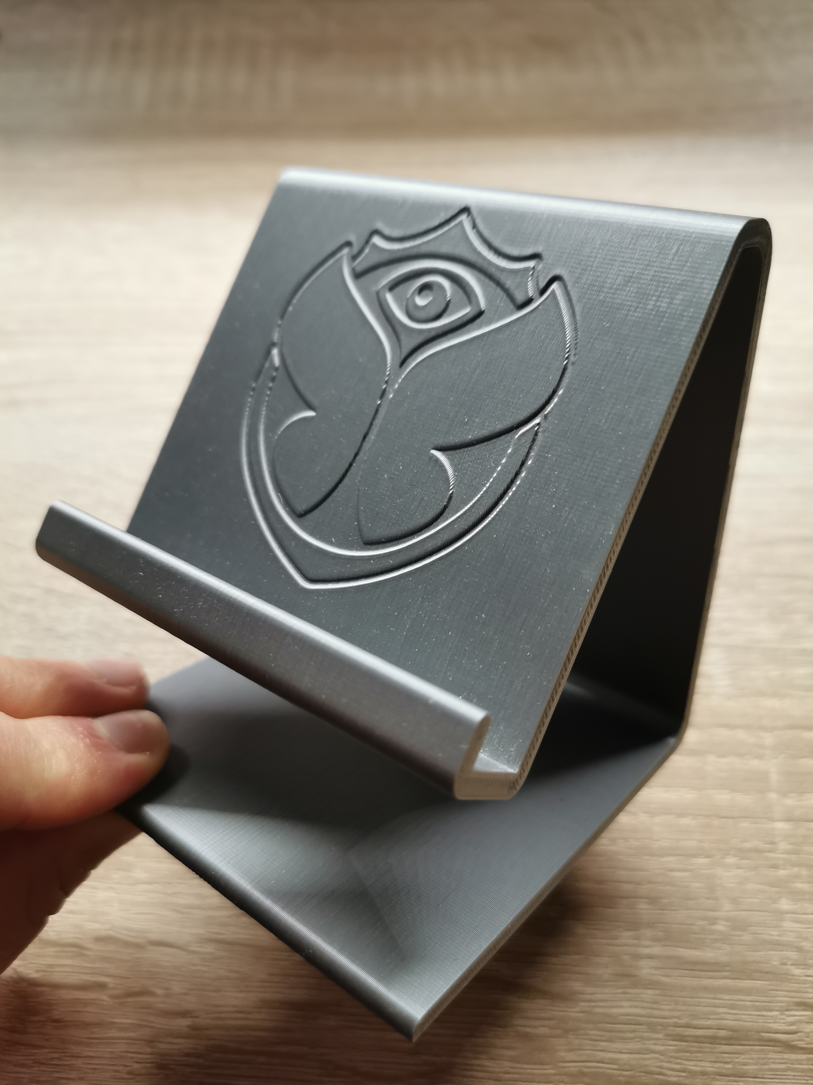 Phone stand tomorrowland
