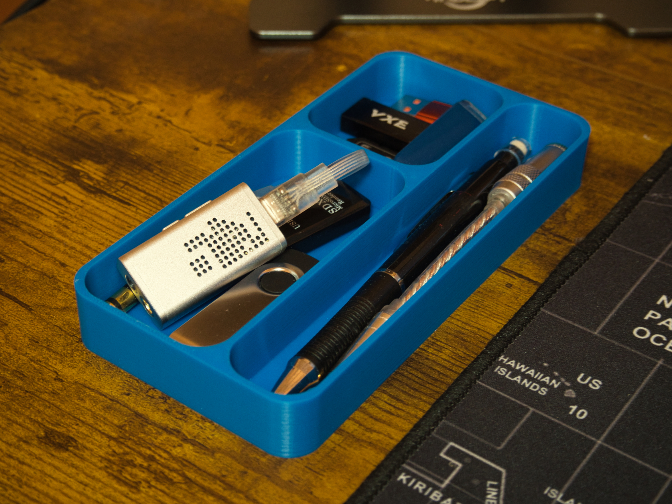 Simple Desk Tray