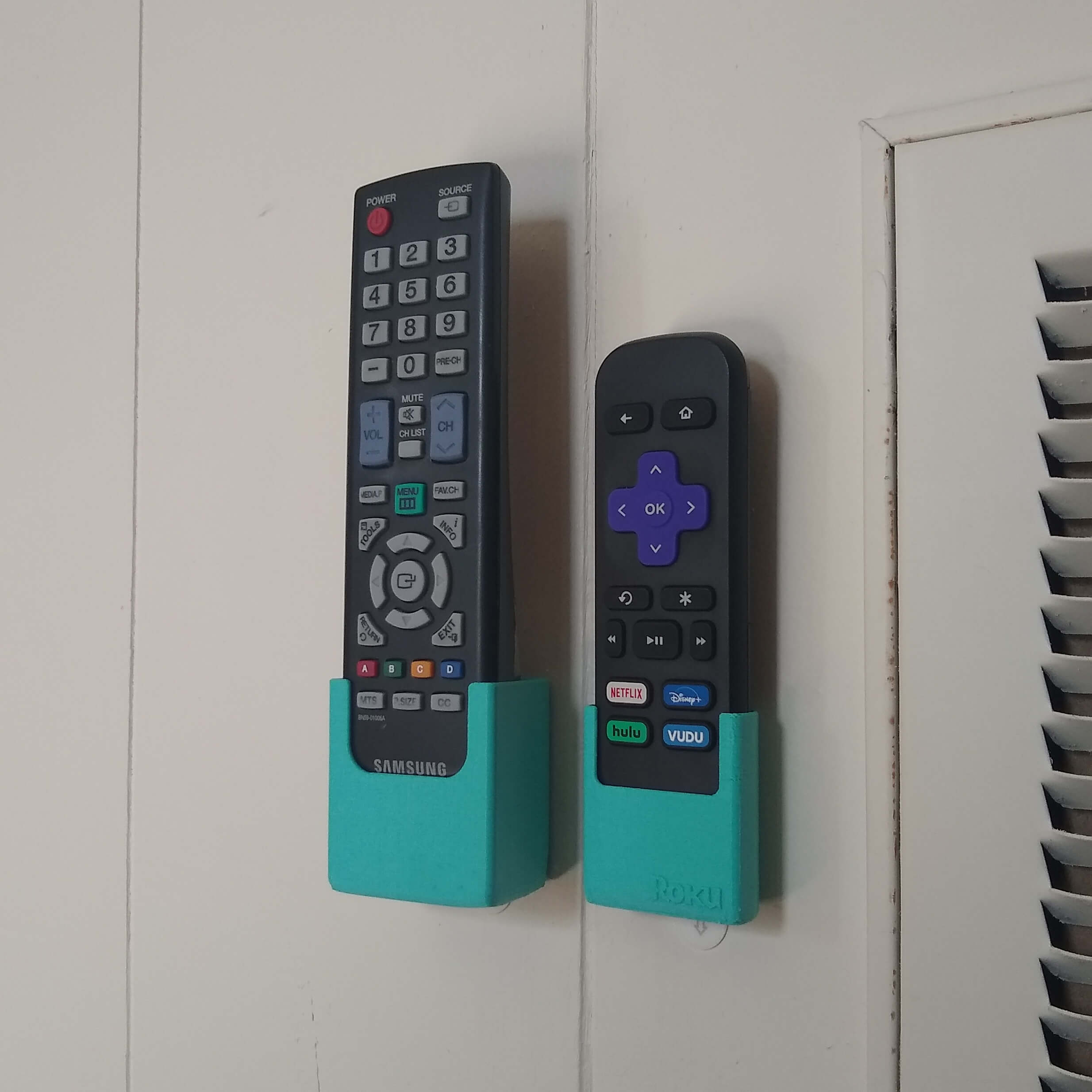 Samsung TV Remote Holder - Curved Back