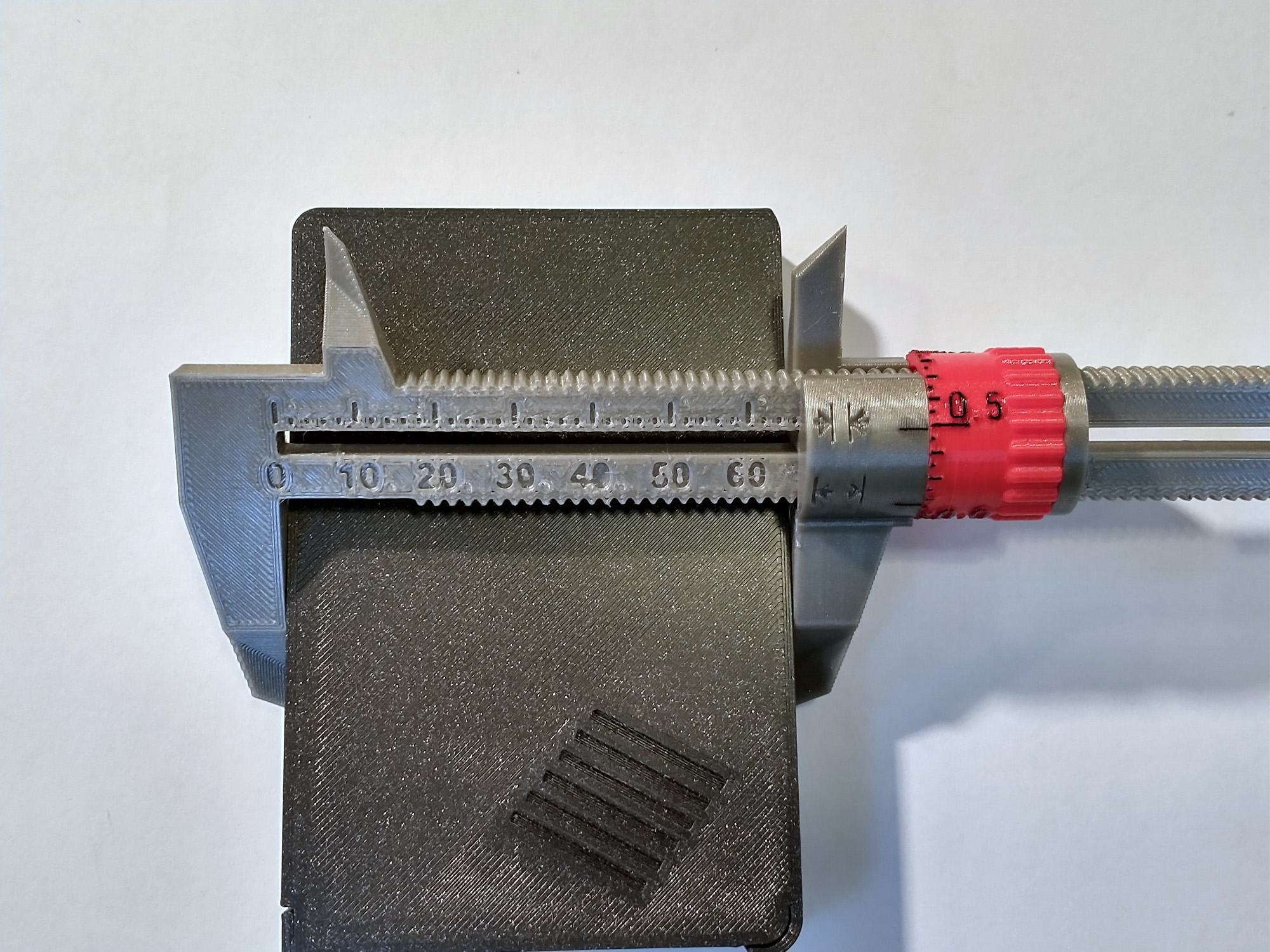 Miniatura 2 do modelo 3D 0.05mm Resolution Dial Calipers