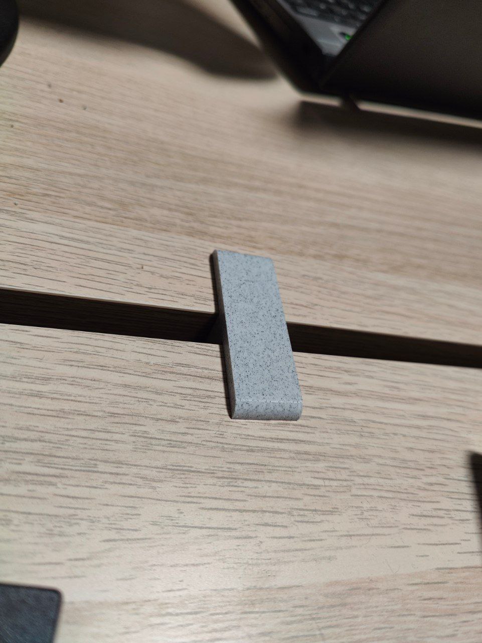 Cablemount for between two tables — thumbnail 5