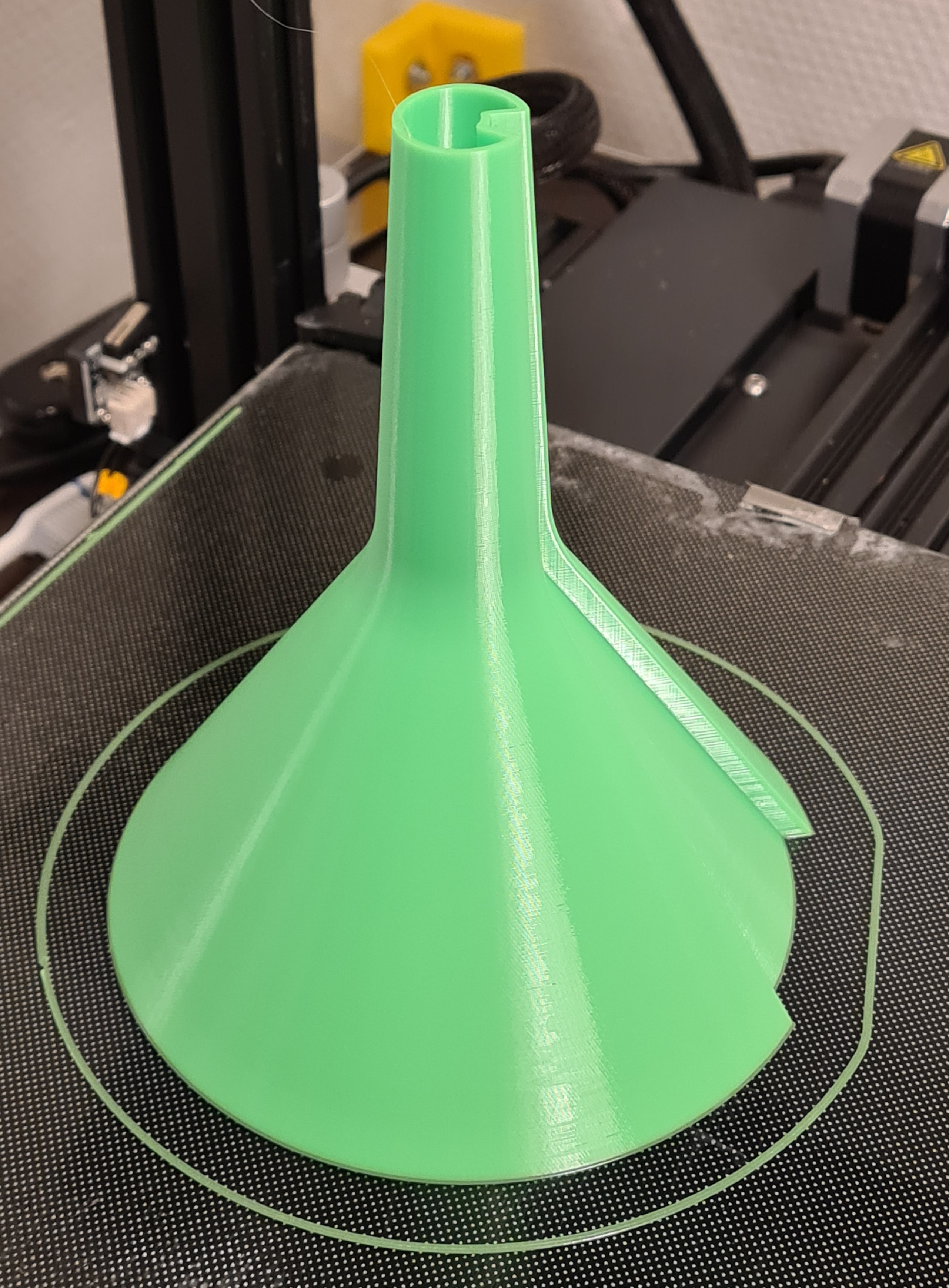 Funnel with air vent (Vase Mode)