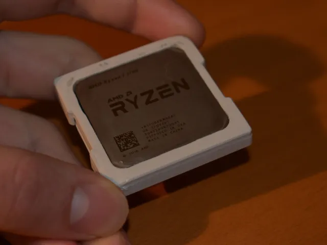 AM4 CPU Tray