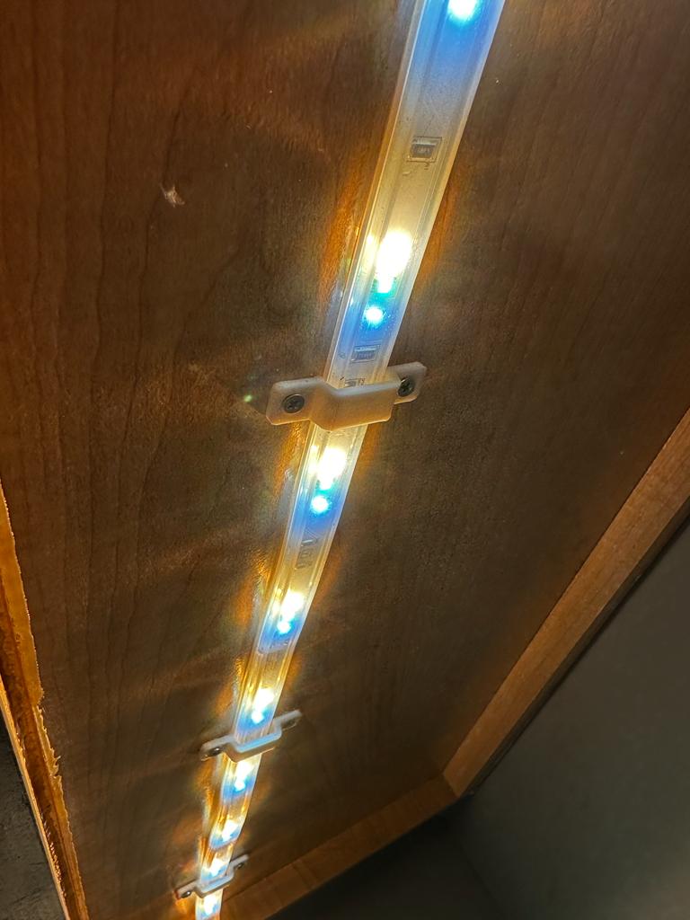 Mounting bracket for Philips Hue LED light strip by blue_lazer ...