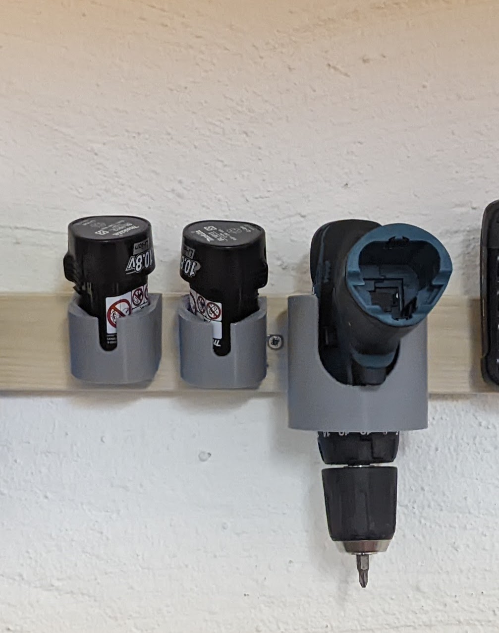 Makita 10,8 Akku Volt Wallmount