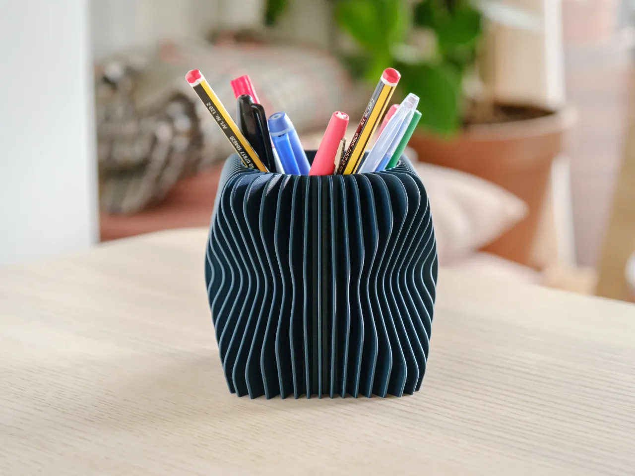 Wavy Pencil Holder - Vase mode by SNASA