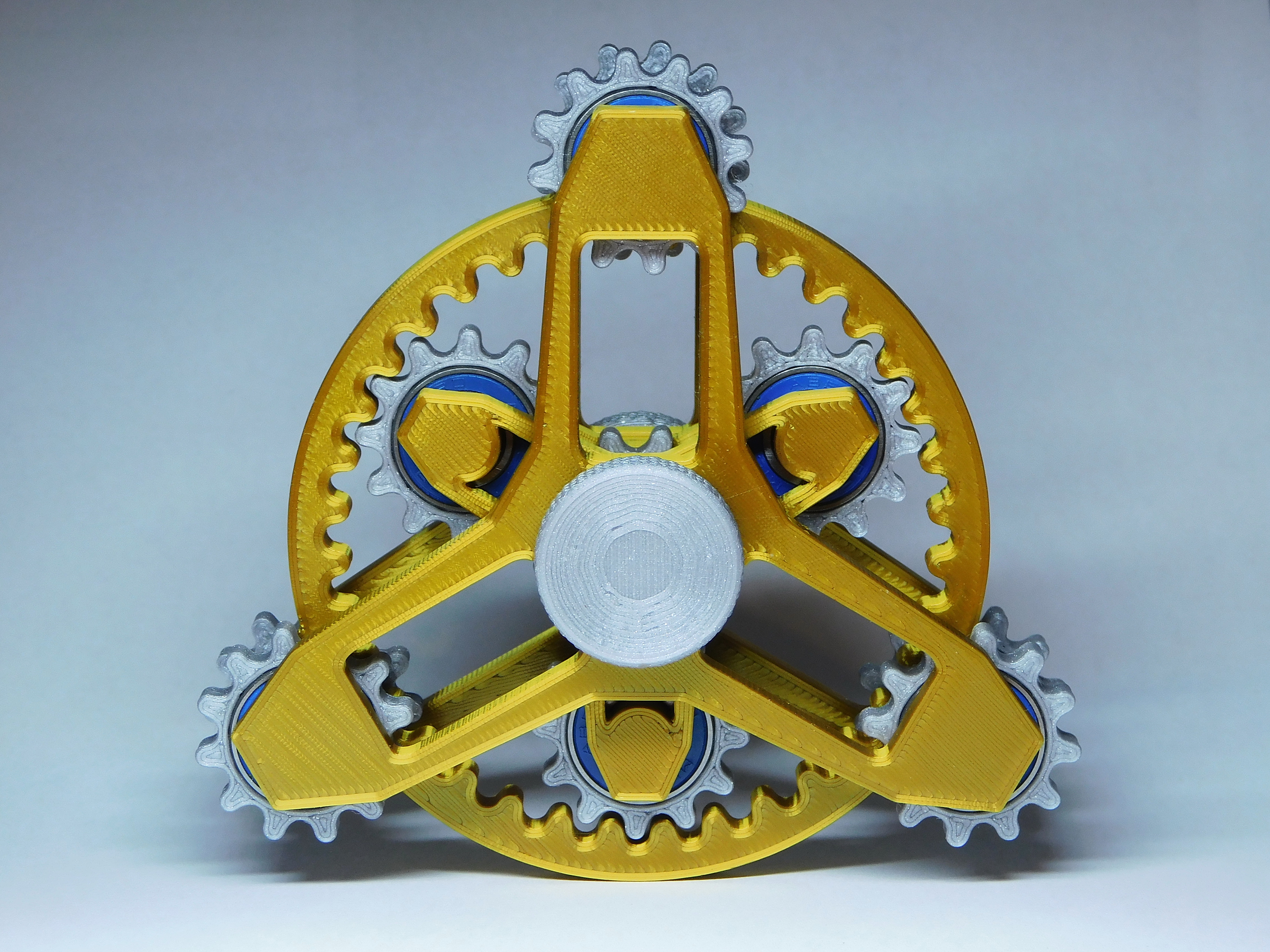 Gear spinner