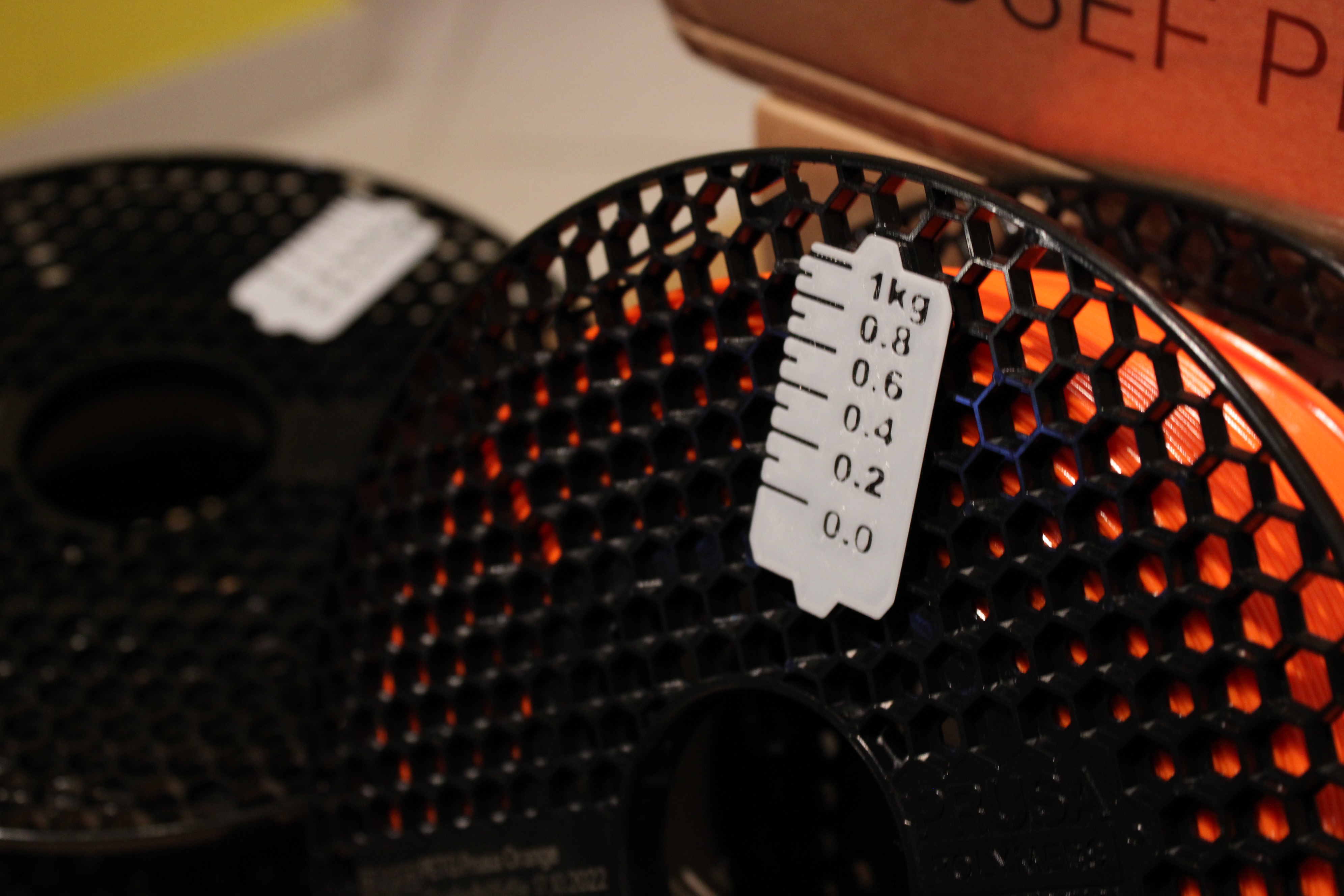 Filament measuring scale