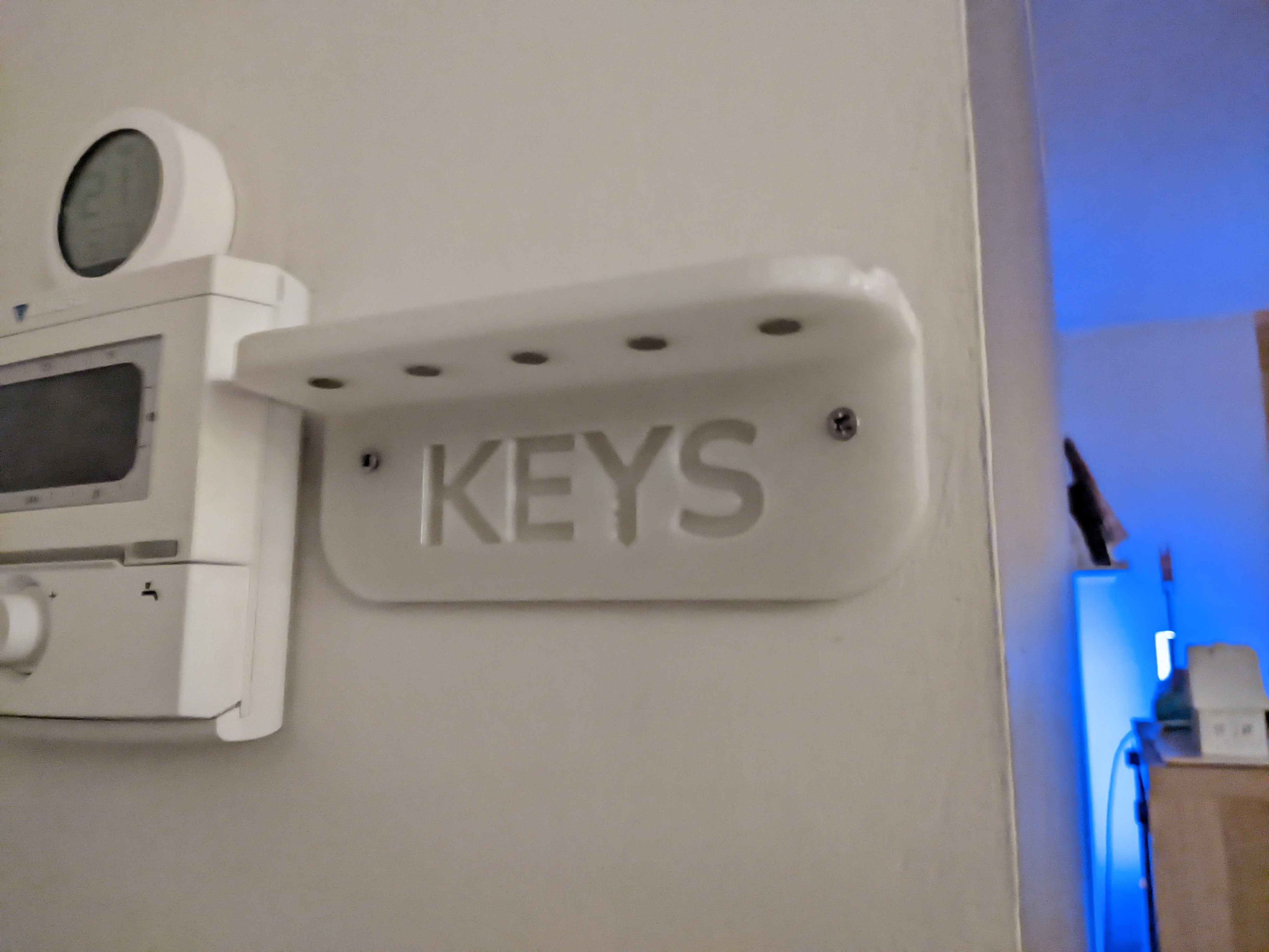 Miniatura 2 do modelo 3D Magnetic key rack