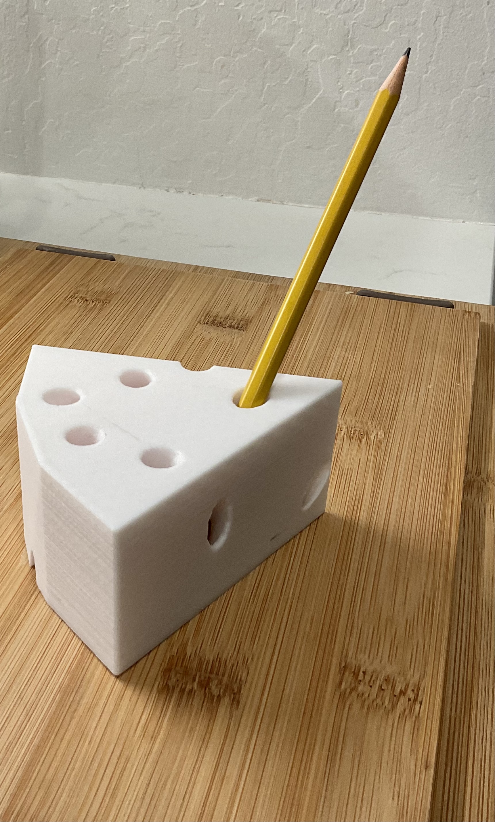 Cheese pencil holder by Fast 3D Download free STL model