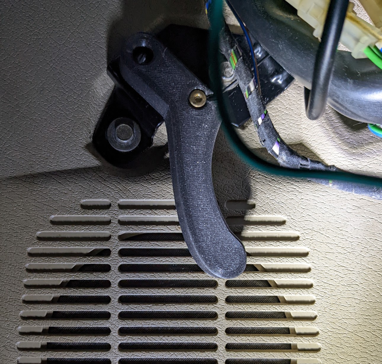 BMW E30 hood latch release lever by schutz Download free STL model