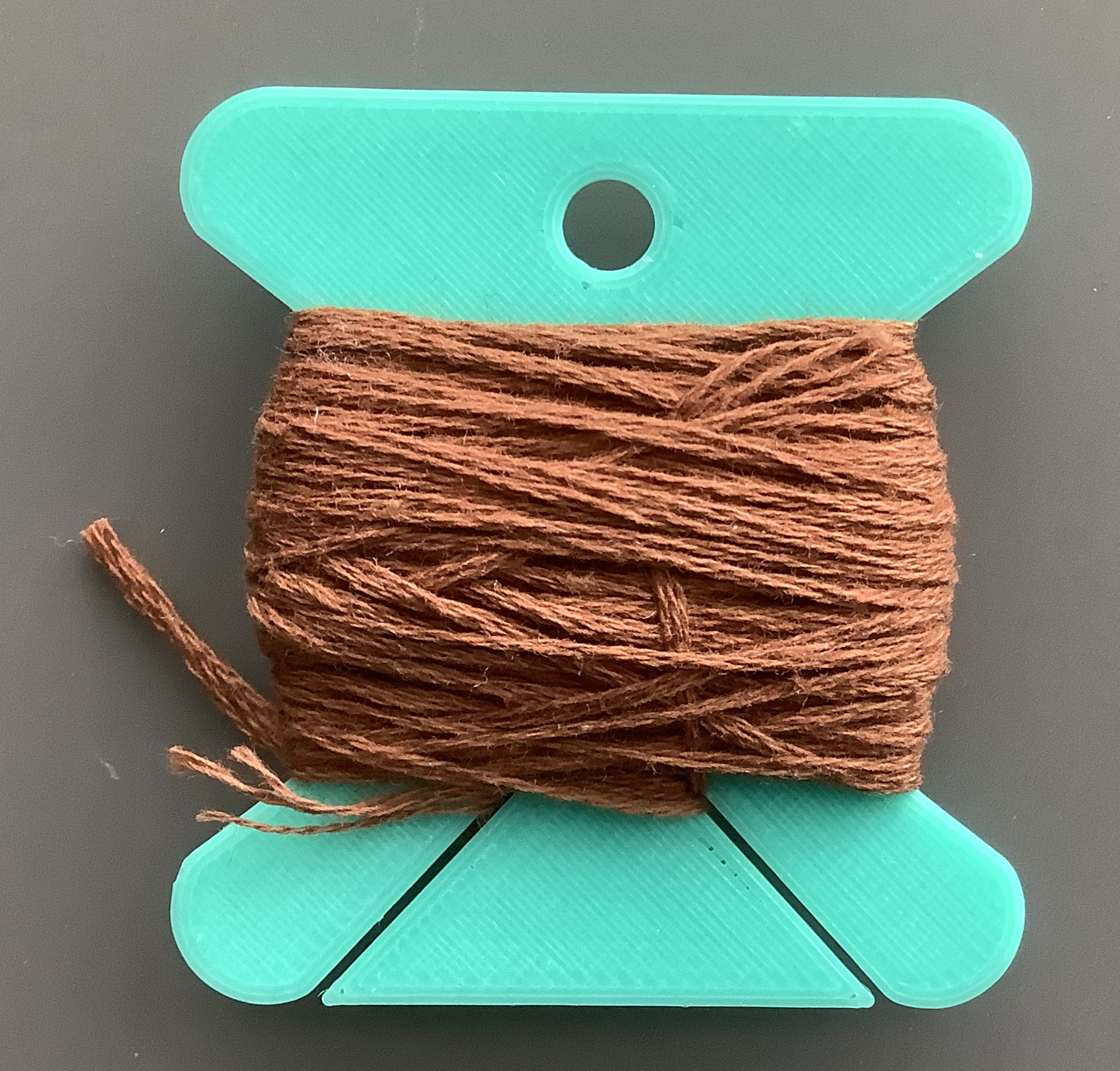 Embroidery Floss & Jewelry Chain Bobbin by 3dpDesignLab Download free