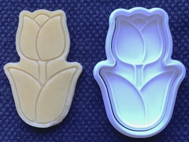 tulip cookie cutter