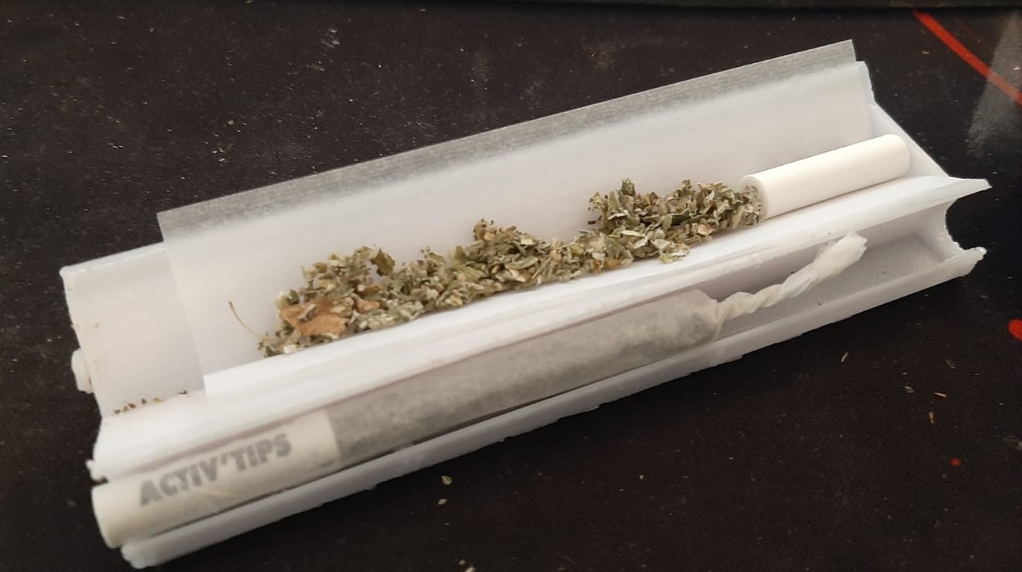 Miniatura 5 do modelo 3D "Cigarette" Rolling Support