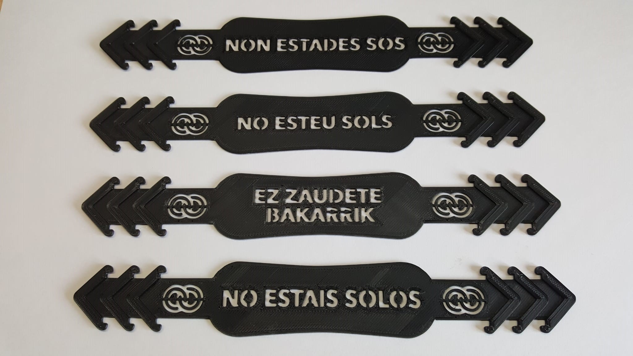 Salvaorejas "No estáis solos" en castellano, catalán, gallego y euskera