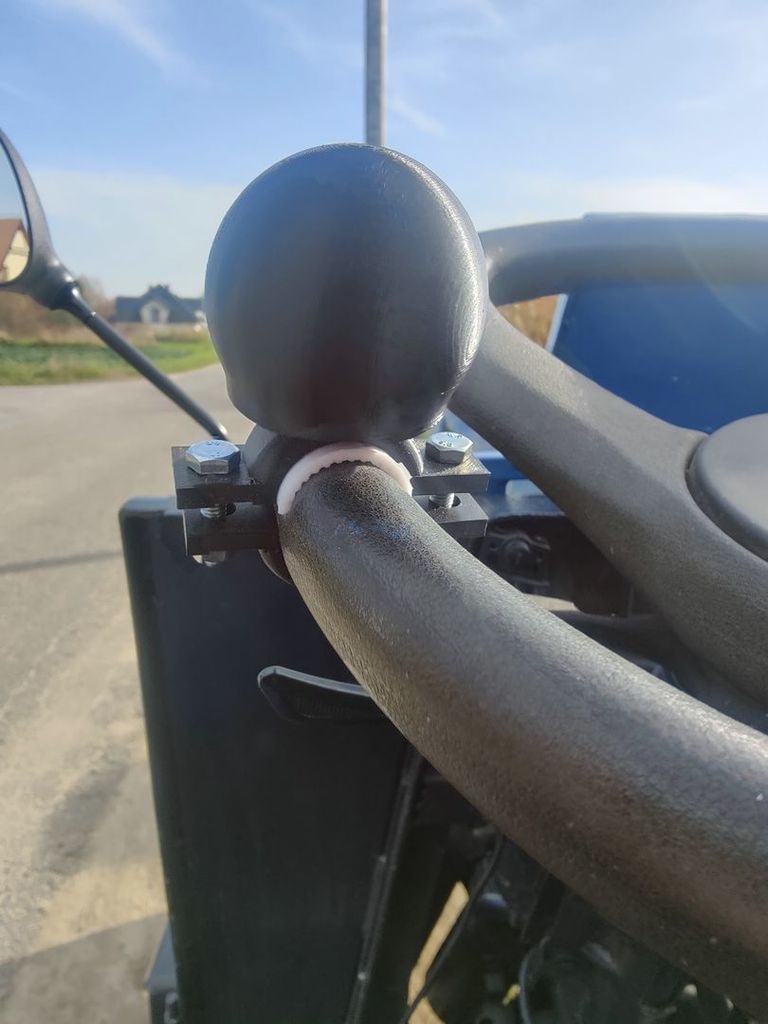 Steering wheel knob ball