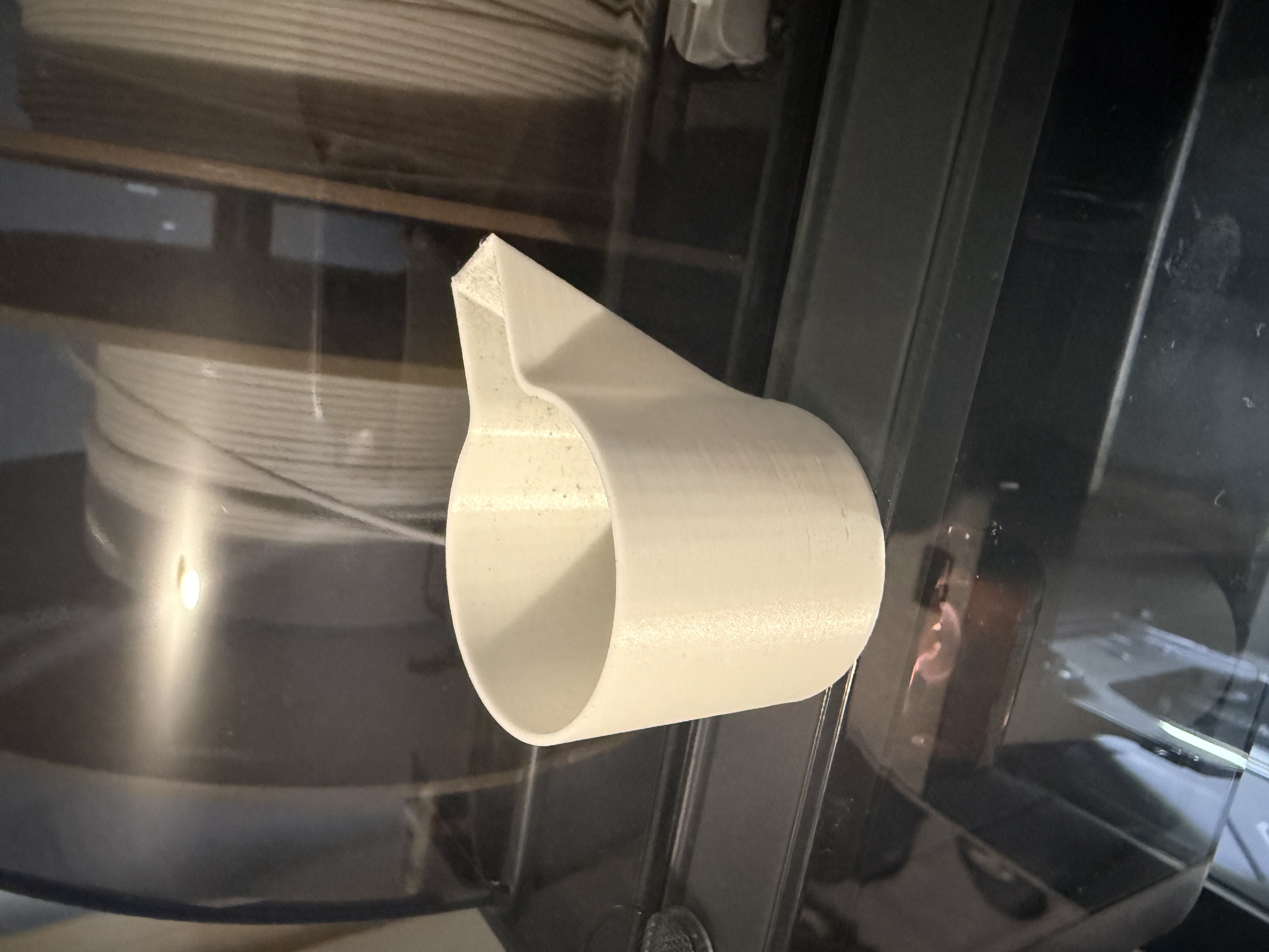 pouring spout