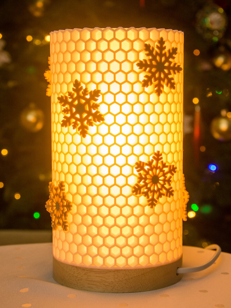 Snowflakes add-on for the honeycomb lamp shade