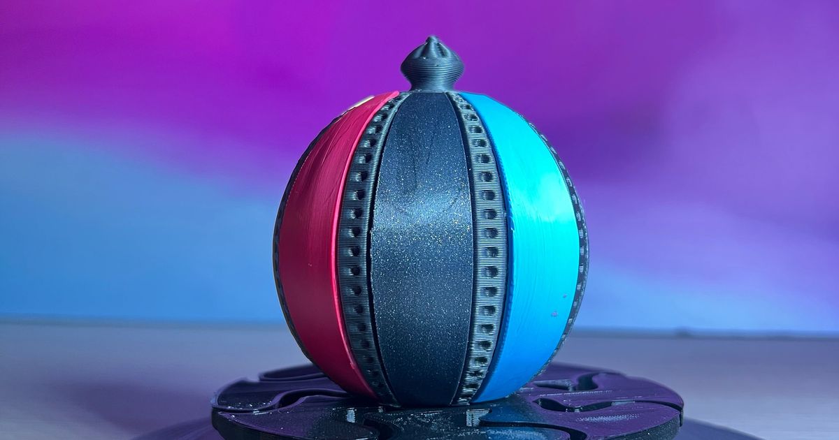 Christmas Tree Bauble with Secret Compartment by RCO_PDM Download