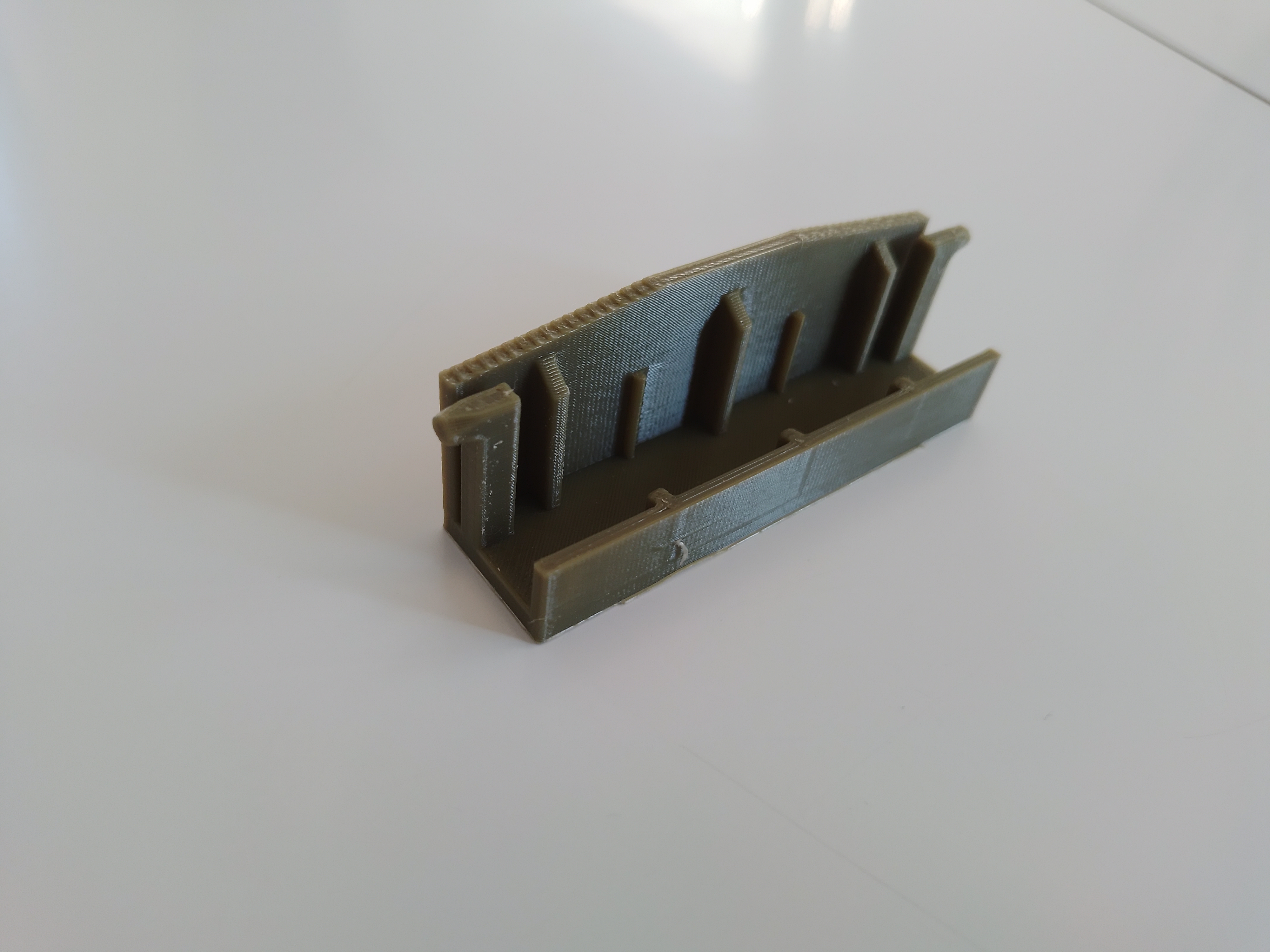 Replacement lock for cake pan with lid