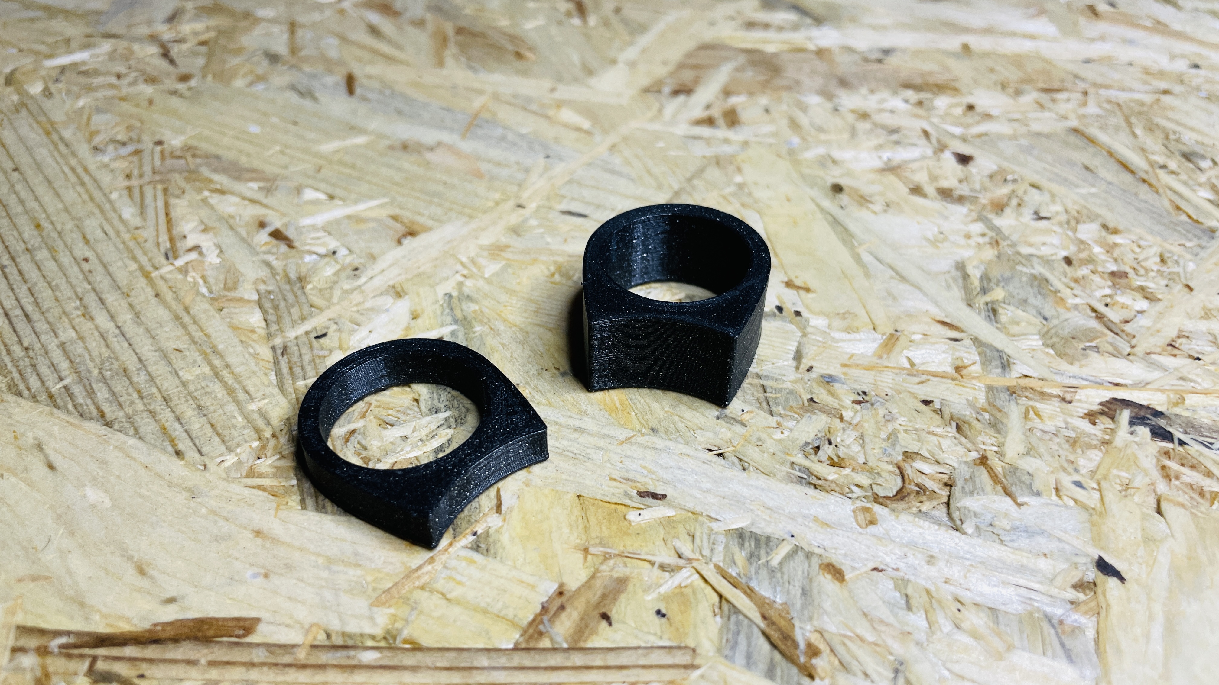 Miniatura 3 do modelo 3D CyberPunk Ring - The Moon
