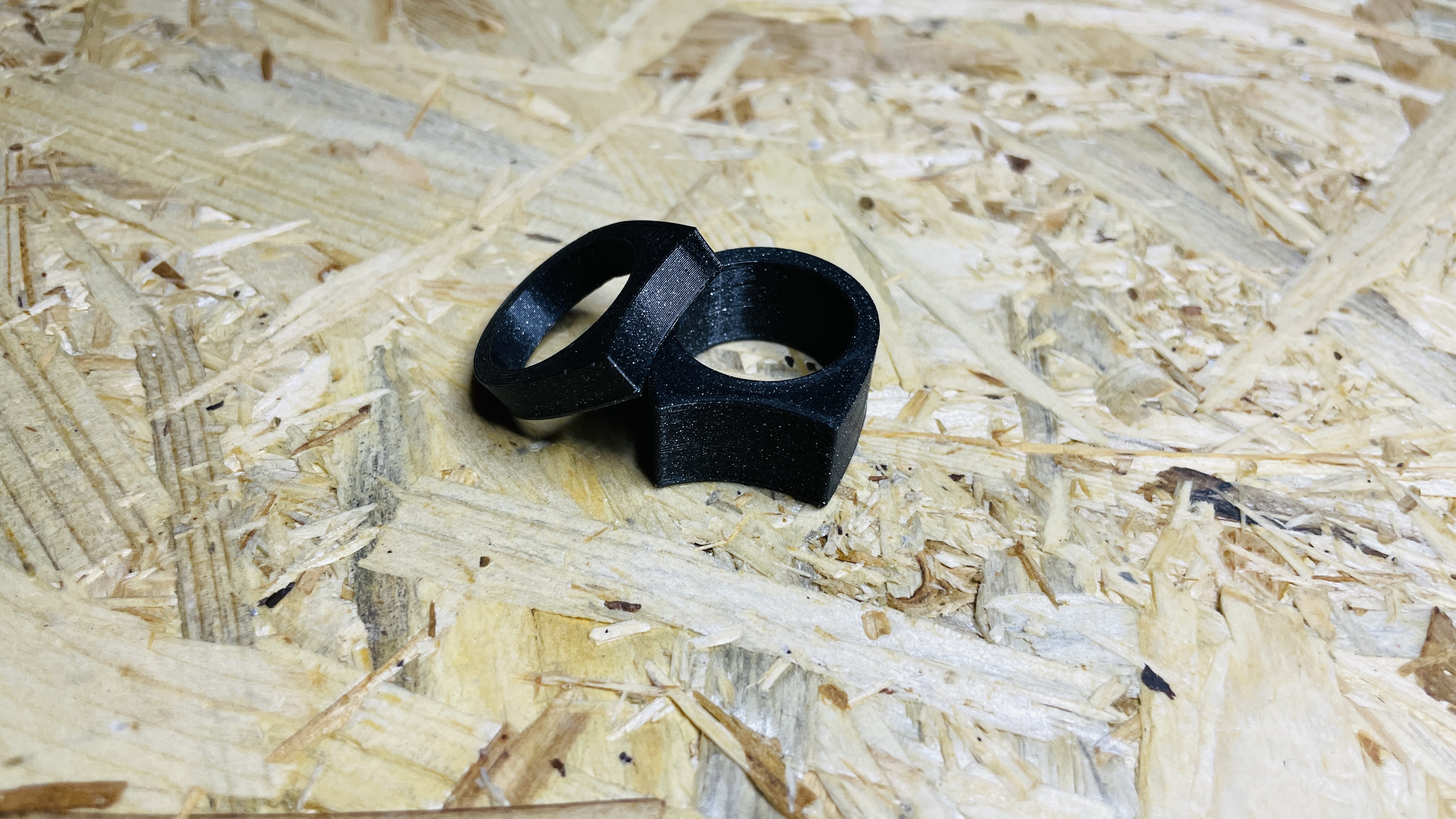 Miniatura 4 do modelo 3D CyberPunk Ring - The Moon