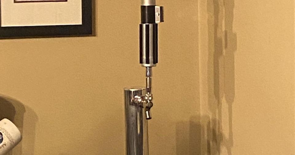 Darth Vader Lightsaber beer tap handle by Darren Download free STL