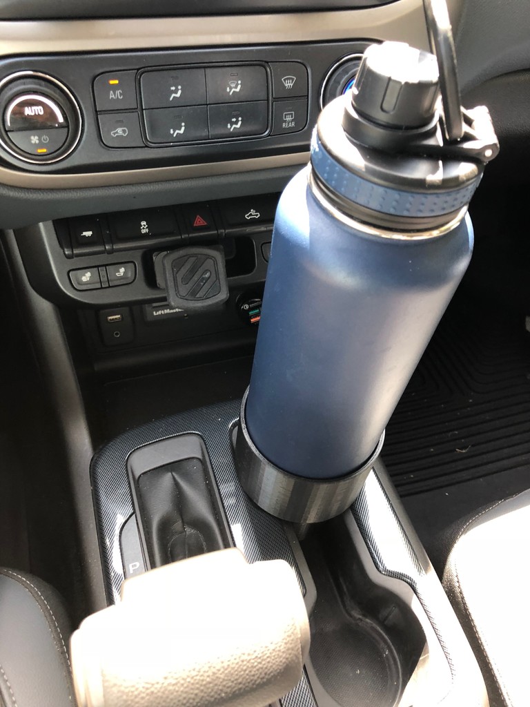 Cup Holder for 2015+ Chevy Colorado by Kimosabi | Download free STL ...