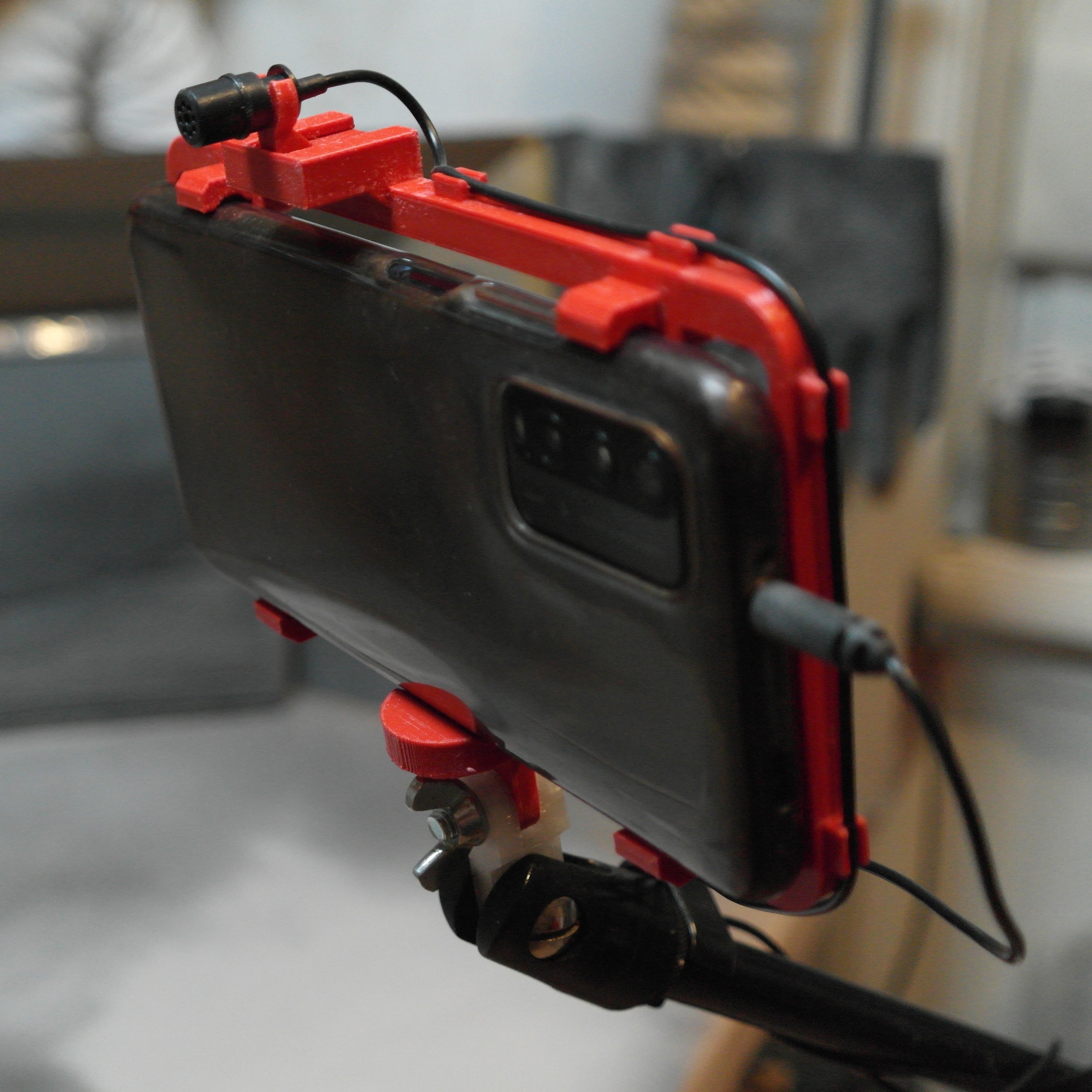 Phone mount for microphone stand by JWcph Download free STL model