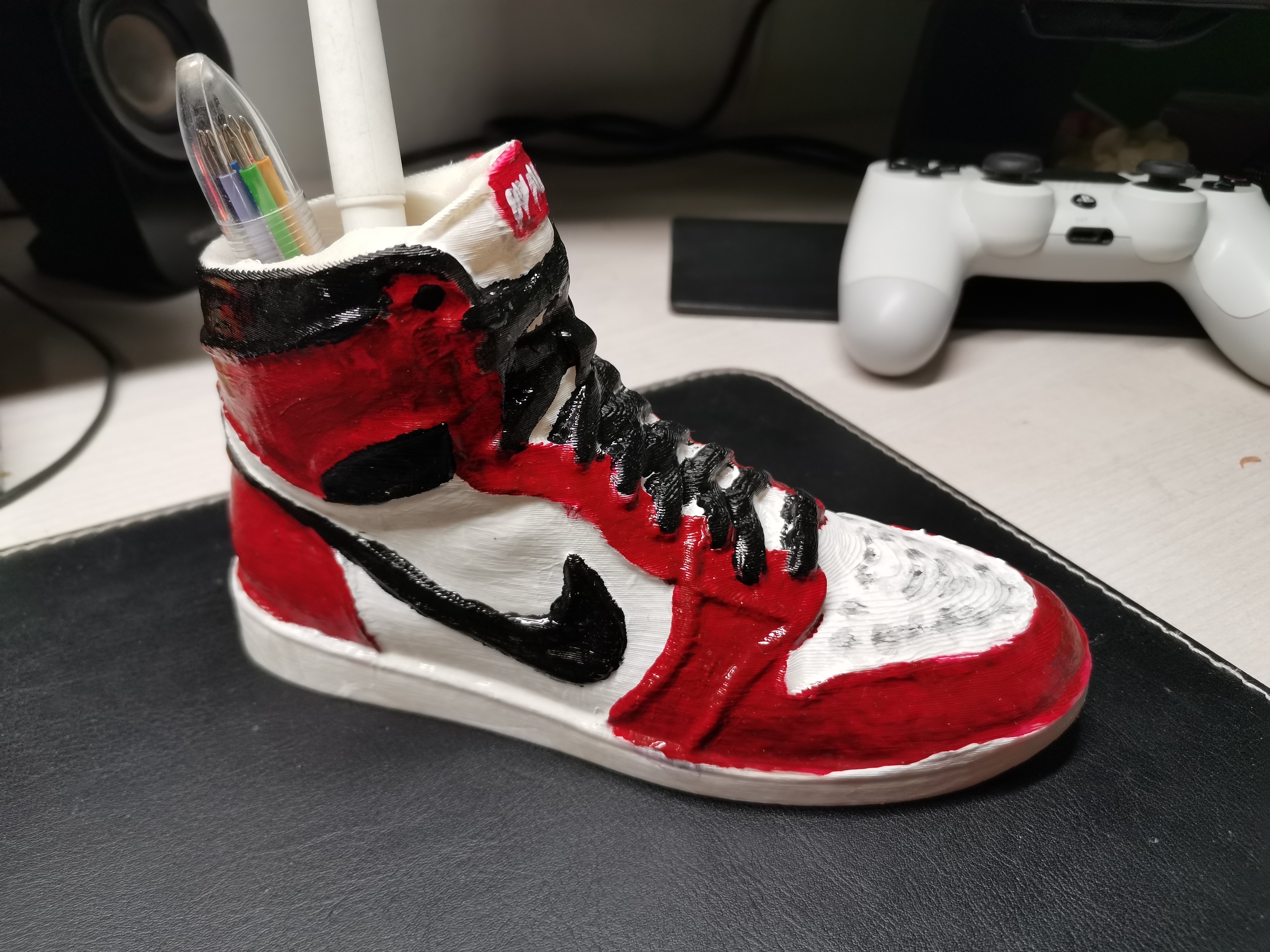 Pen holder jordan 1