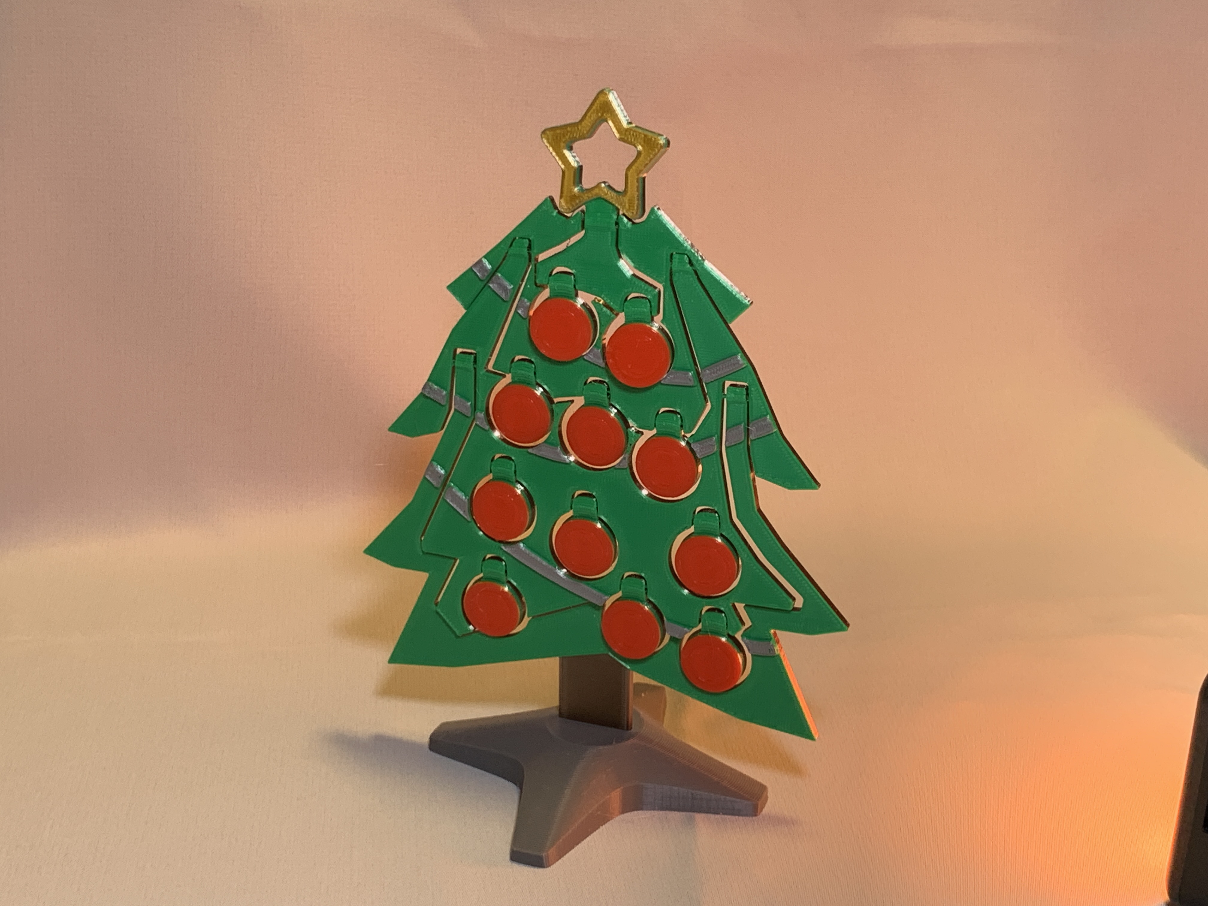 Print-In-Place Multicolored Swinging Christmas Tree