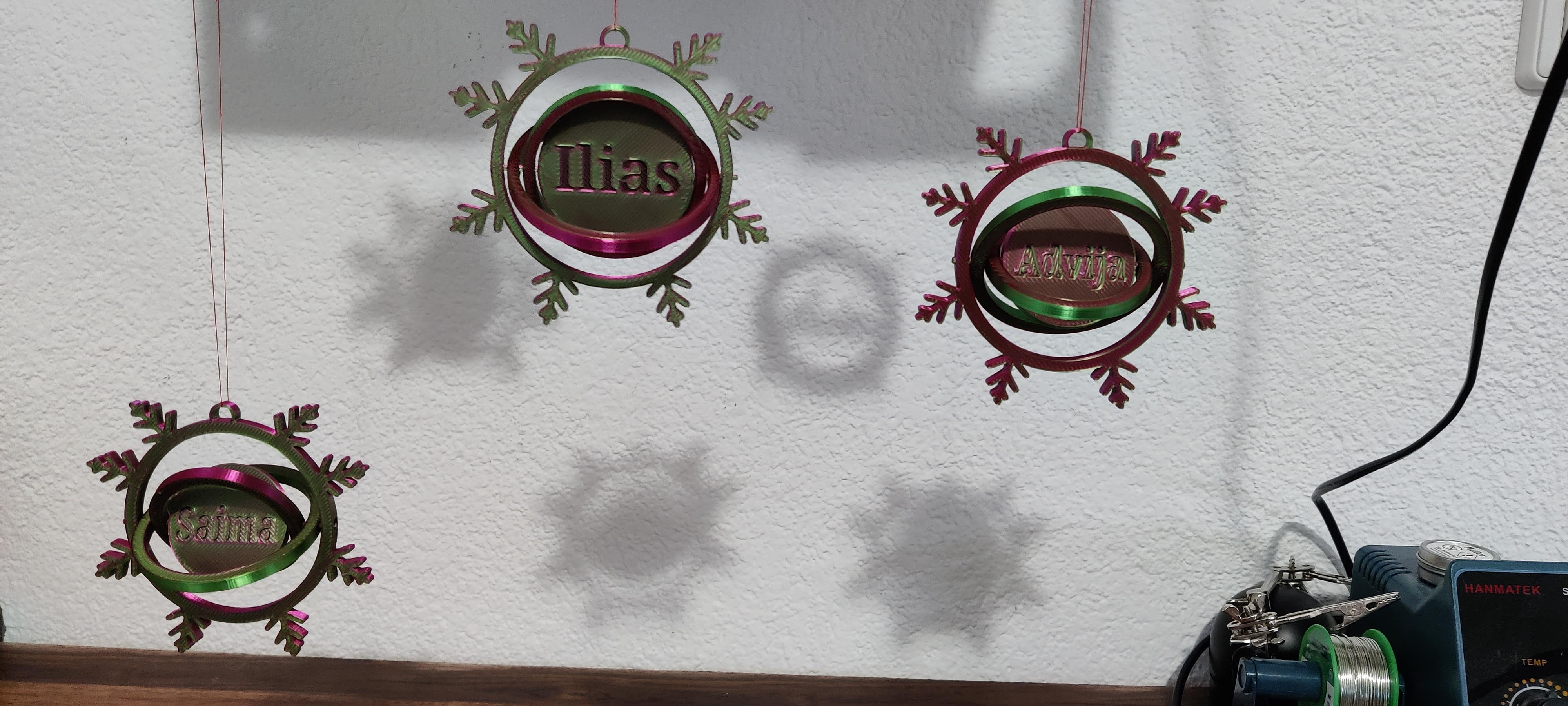 Make your own Personalized Christmas Tree Globe (Base Models)
