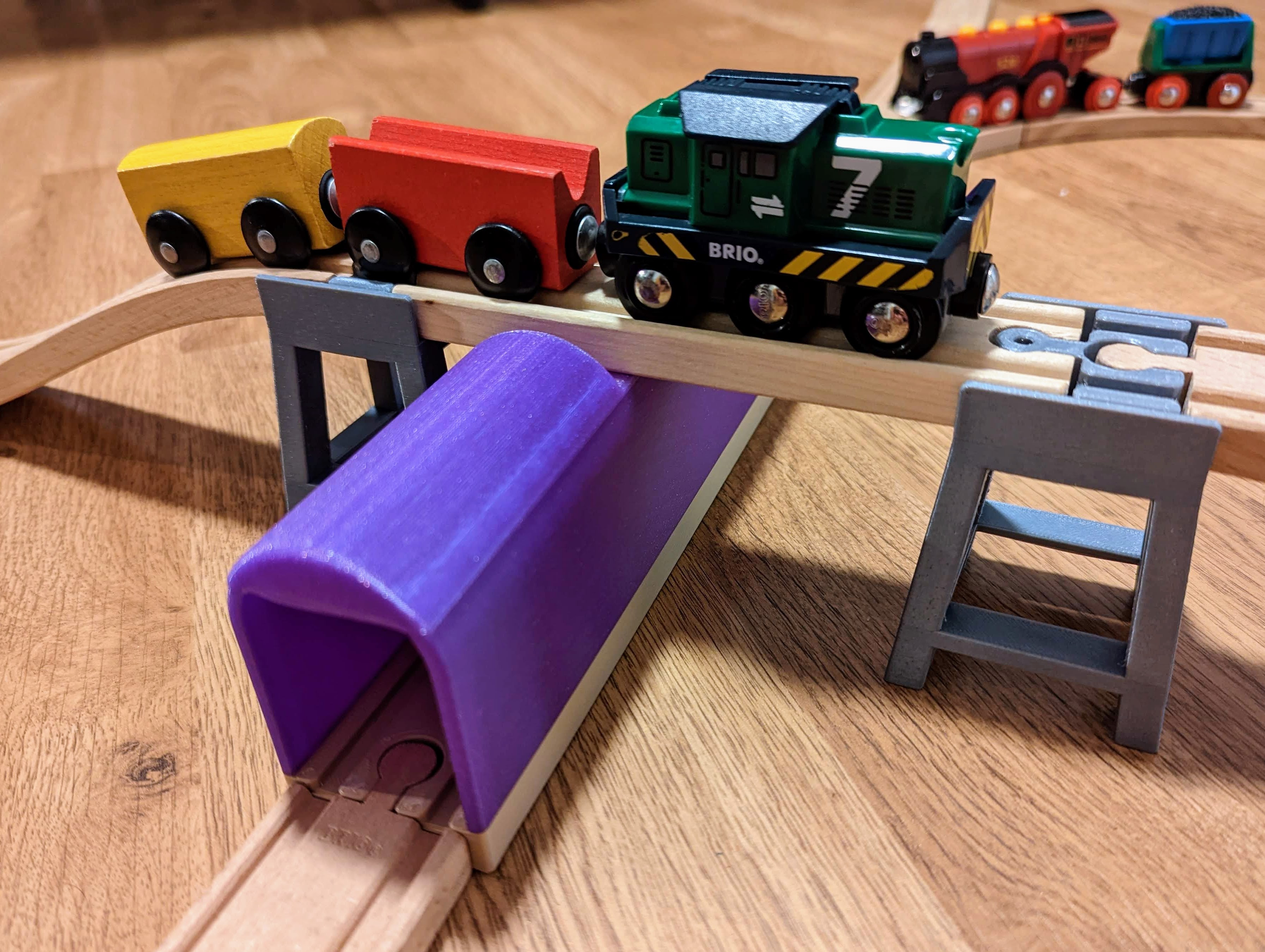 Brio lumber train online