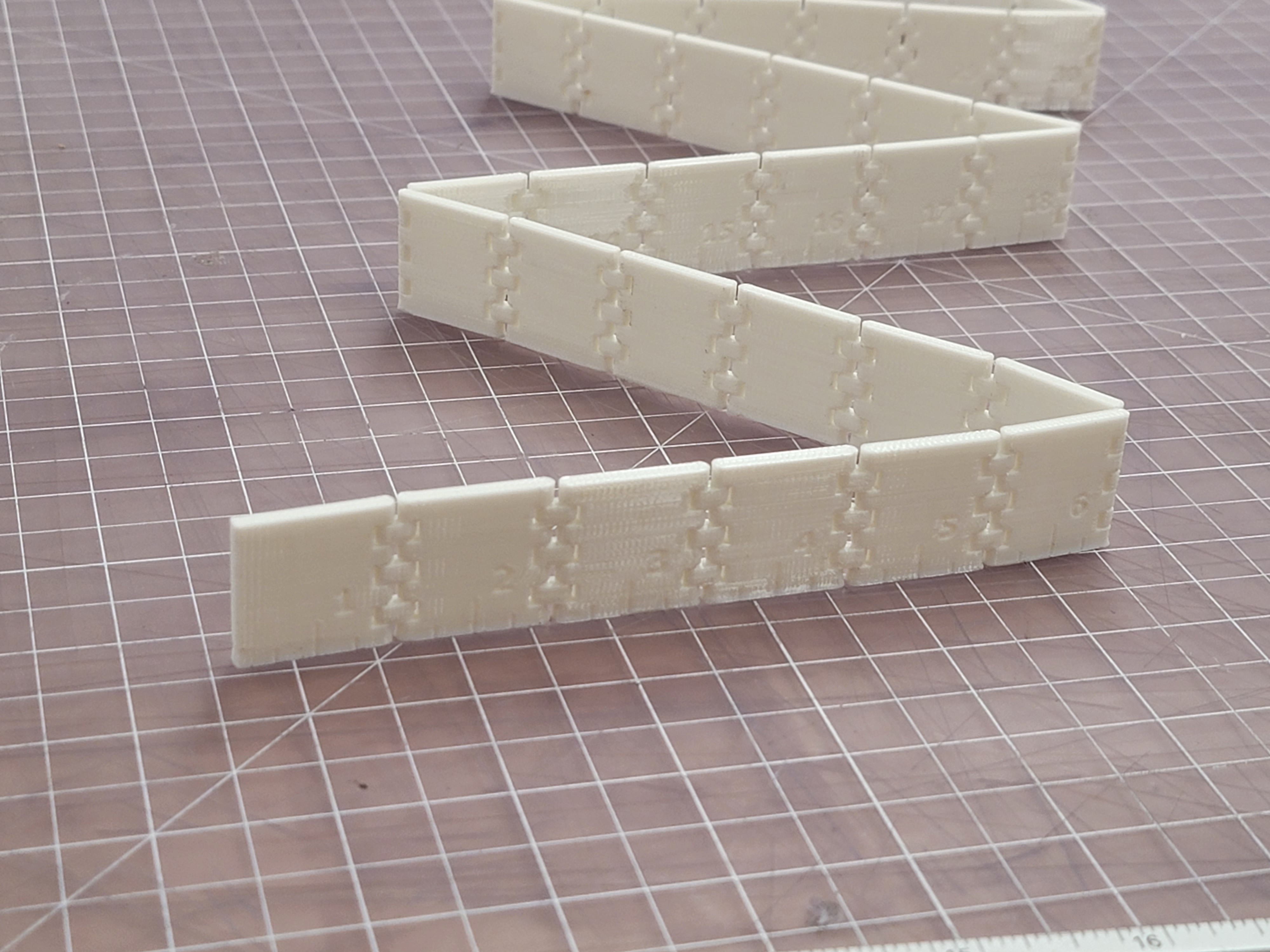 Folding Yardstick by m_IDEX | Download free STL model | Printables.com