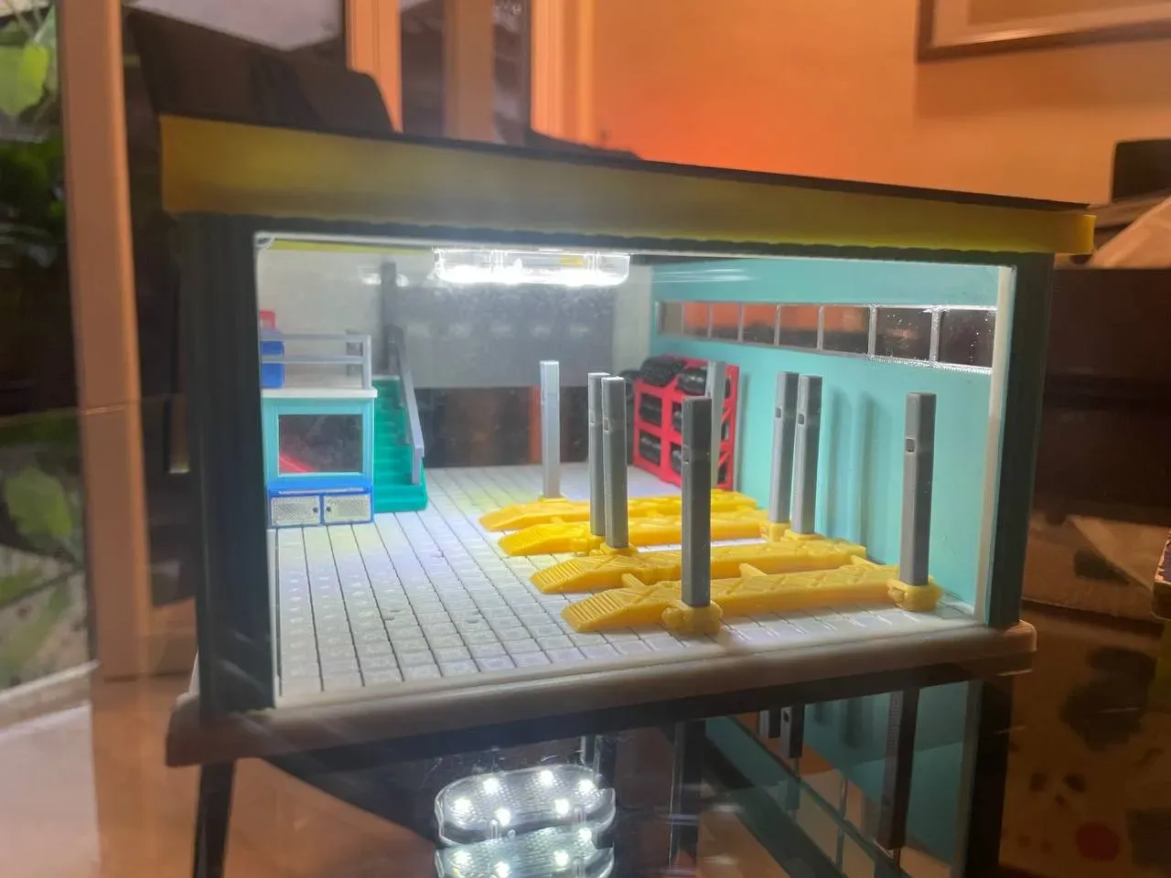 ☆ 1/64 Creative Garage X - Ⅰ NEW 1:64 Scale Car Model Showroom LED Garage Scene Two-level