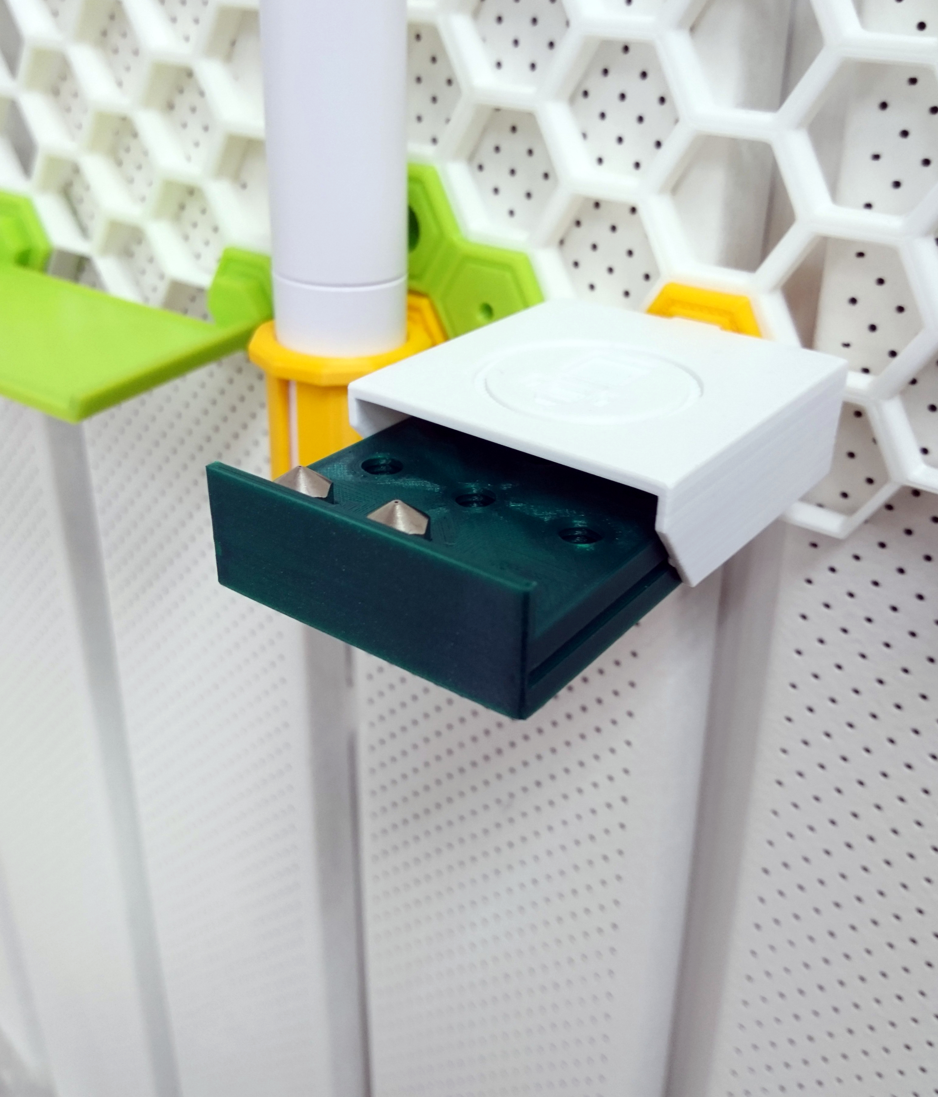 E3D V6 Nozzle holder - honeycomb integration 3D model thumbnail