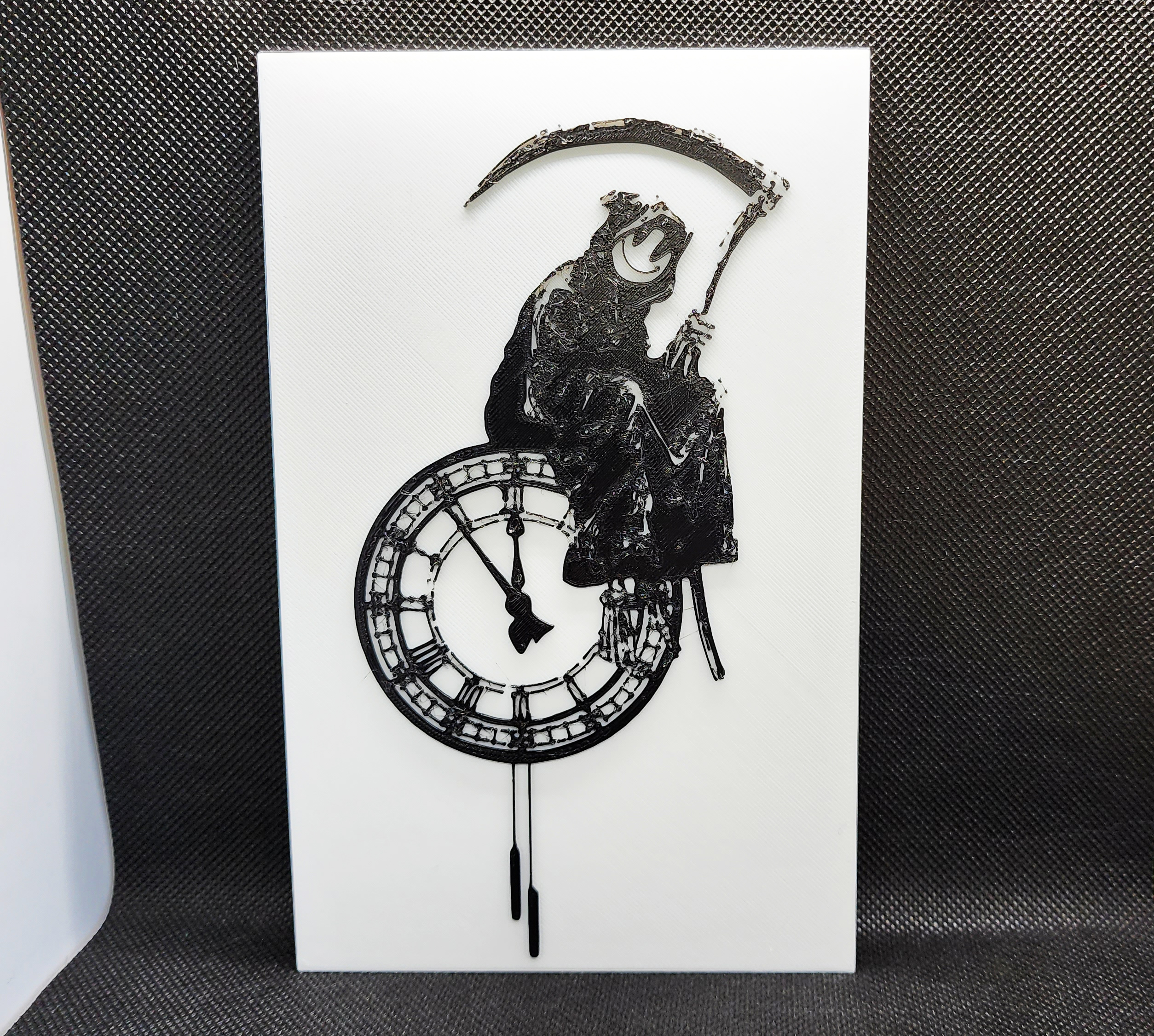 Banksy's Grin Reaper - 2 Color w/filament change (1 at a time)