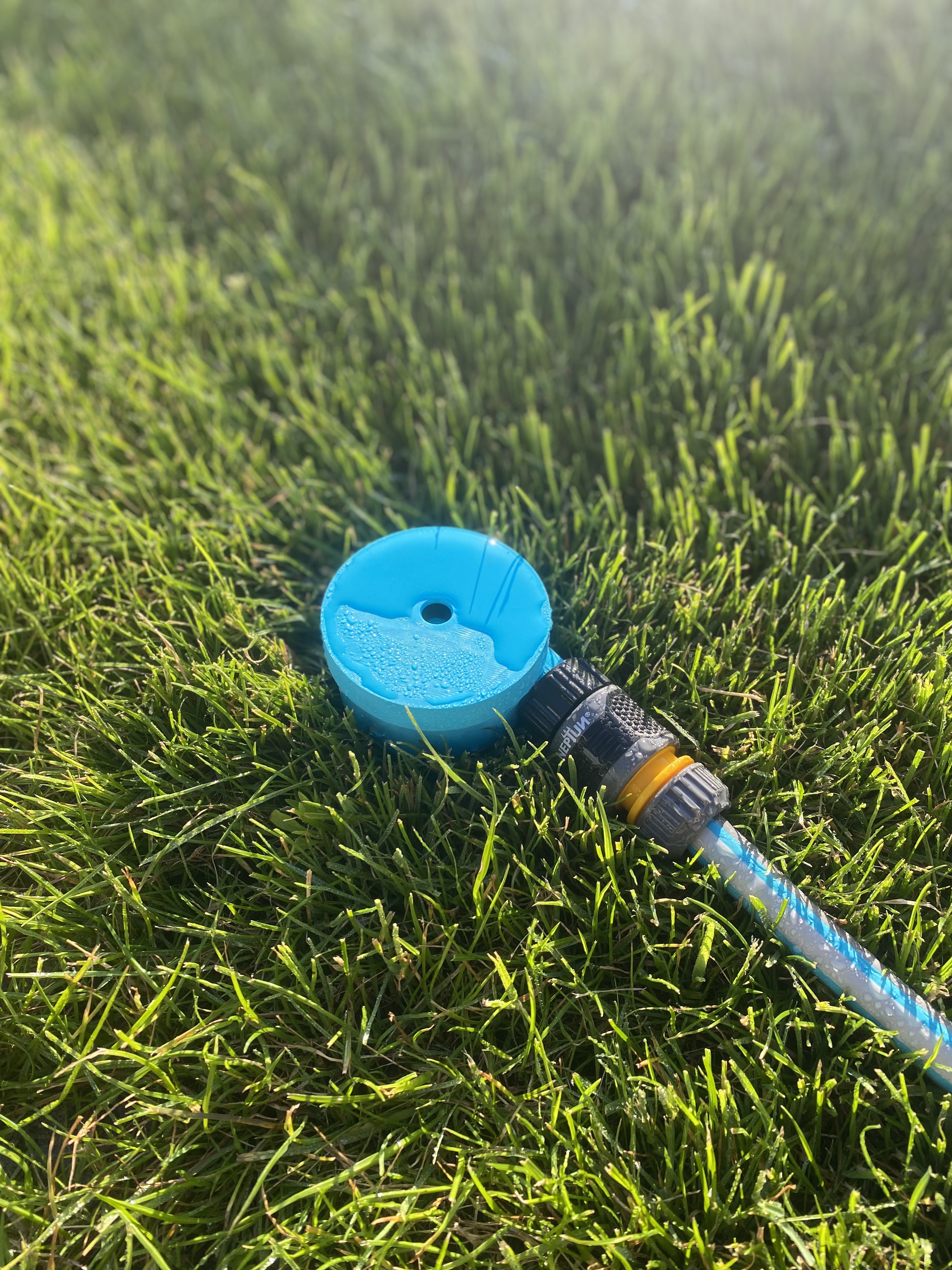 No-Moving-Parts Garden Sprinkler