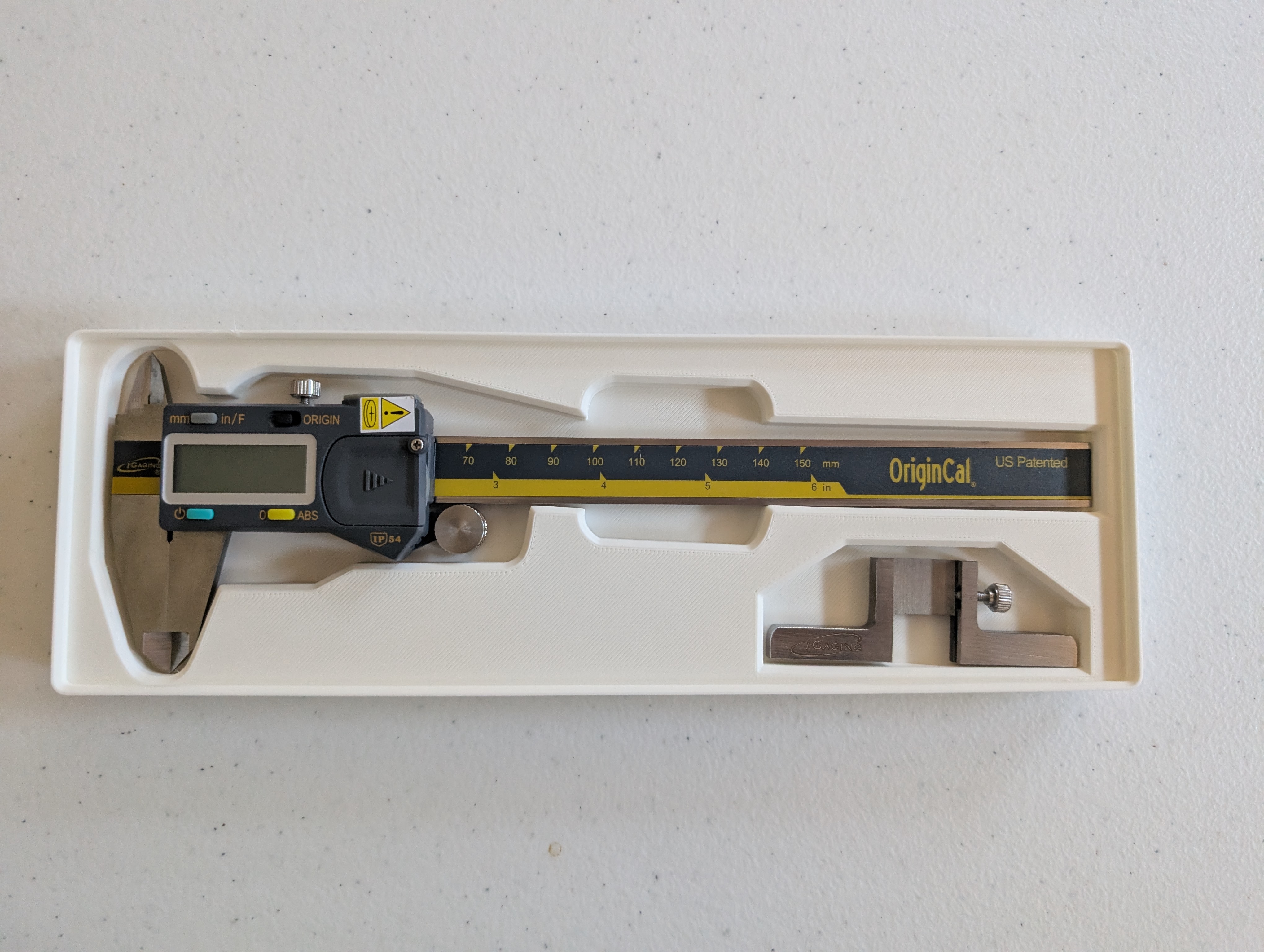 Gridfinity tray for iGAGING 6" caliper