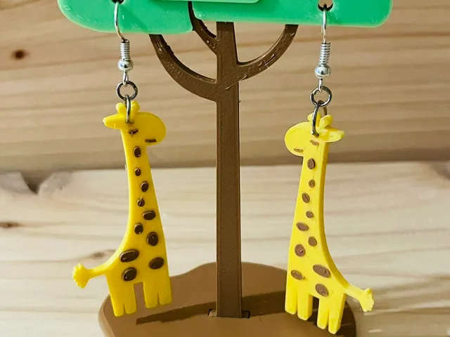 Ready-to-Gift   Giraffes earrings/display set