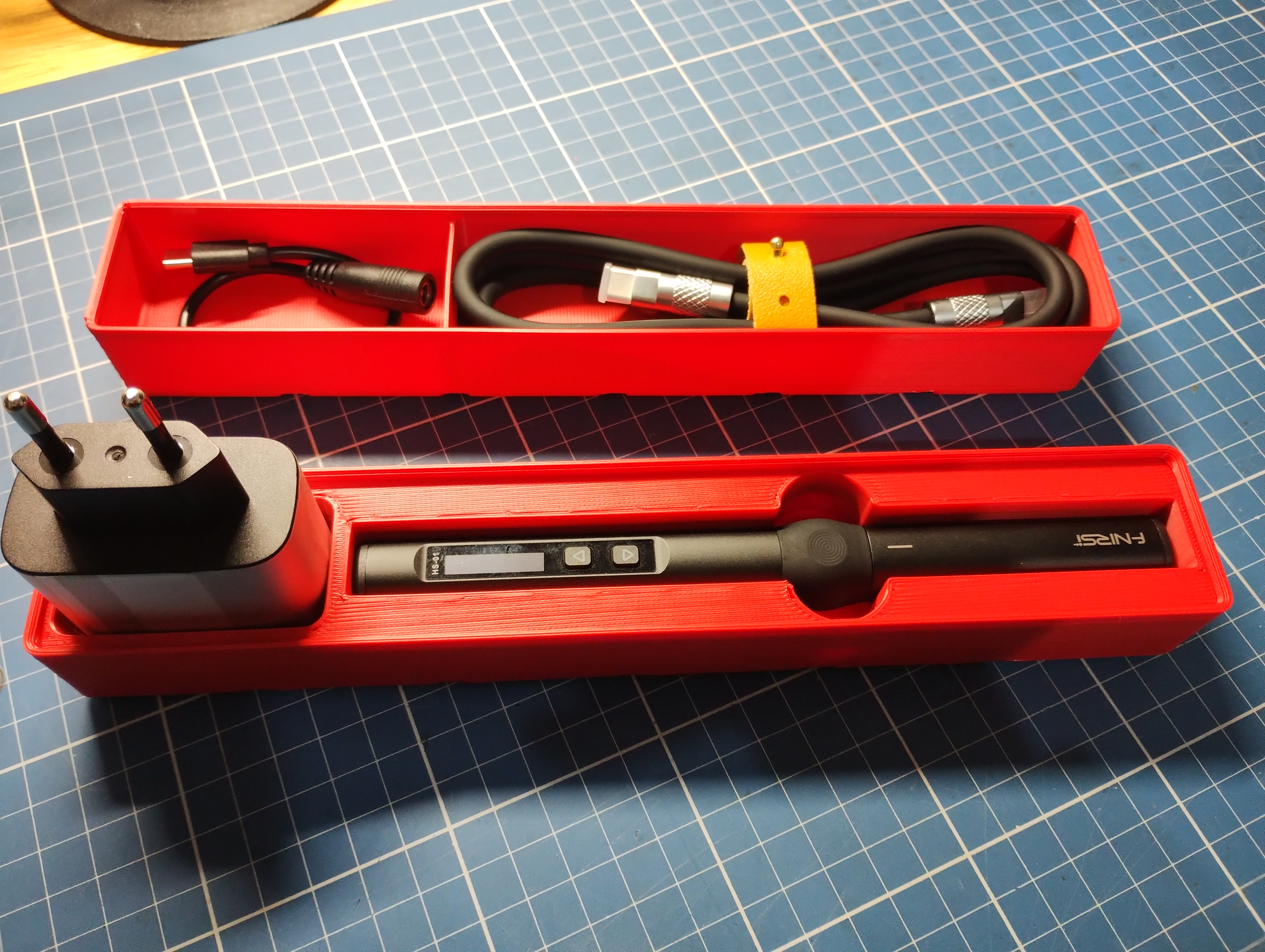Gridfinity FNIRSI HS-01 and cable 6x1x4u
