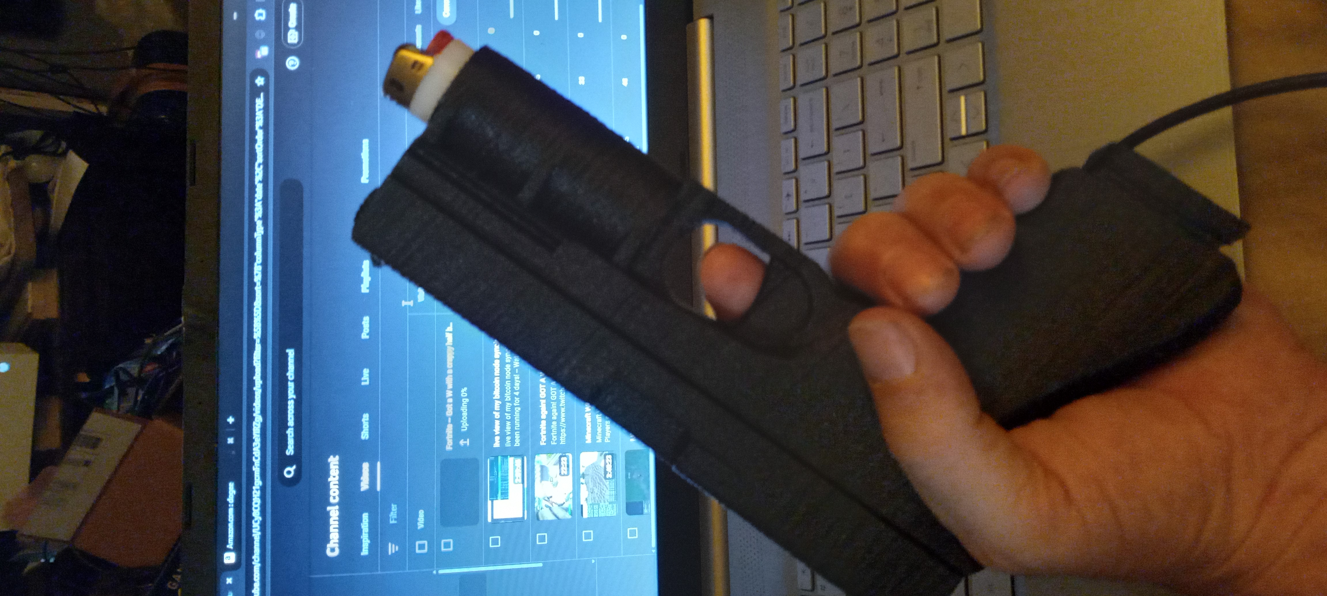 glock wit bic on rail 3D model thumbnail
