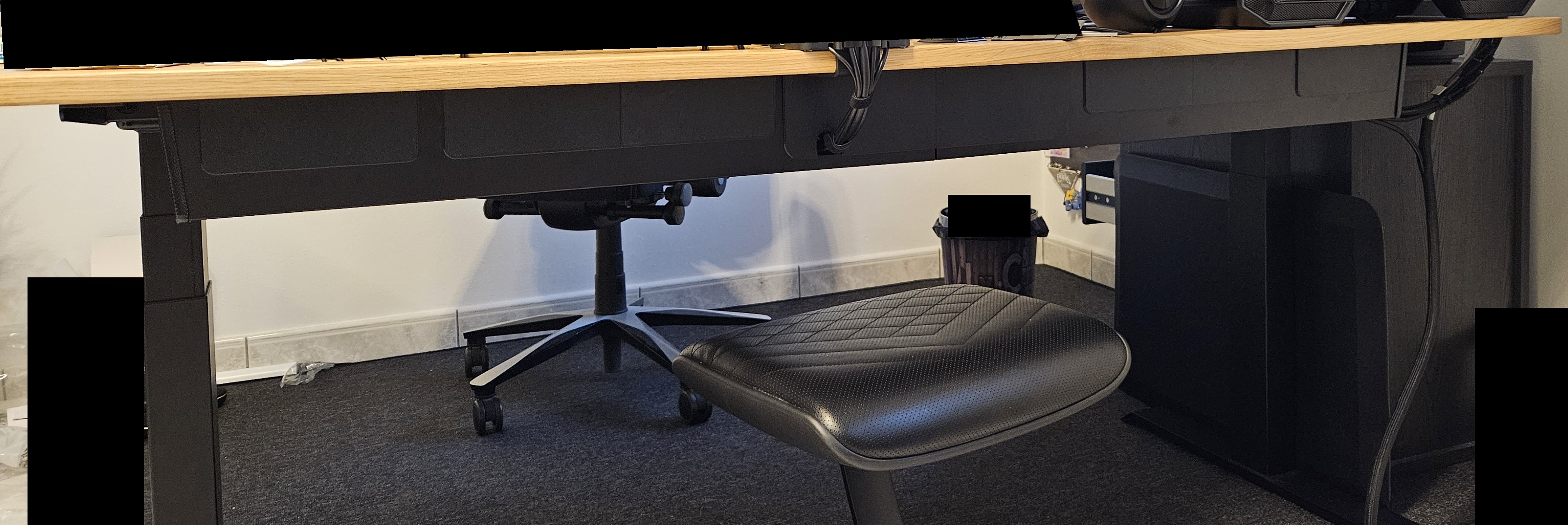Cover for Ergohide desk cabletray
