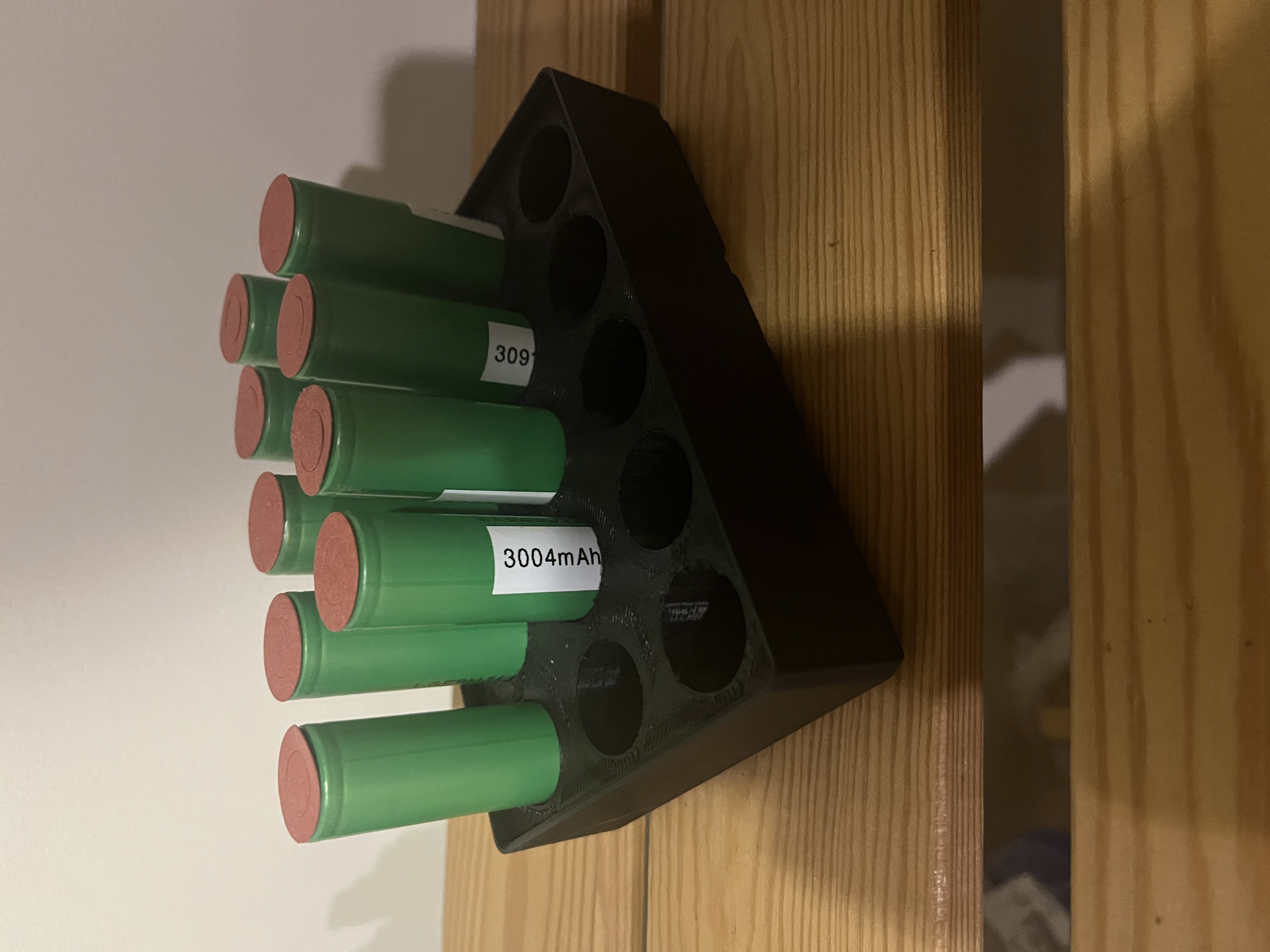 Gridfinity 18650 Battery Storage 3D model thumbnail